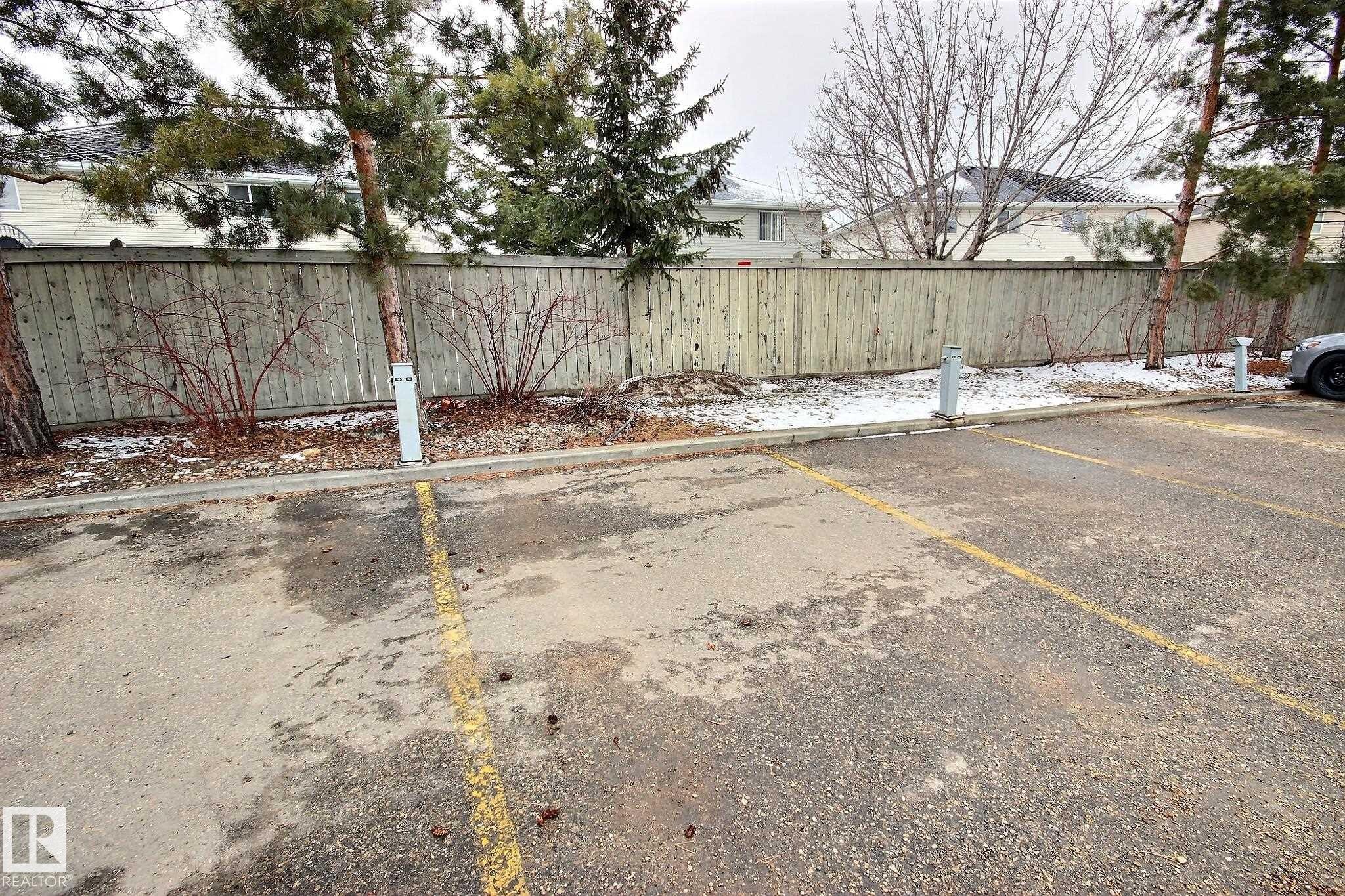 222 111 Edwards Drive, Edmonton, AB - Outdoor