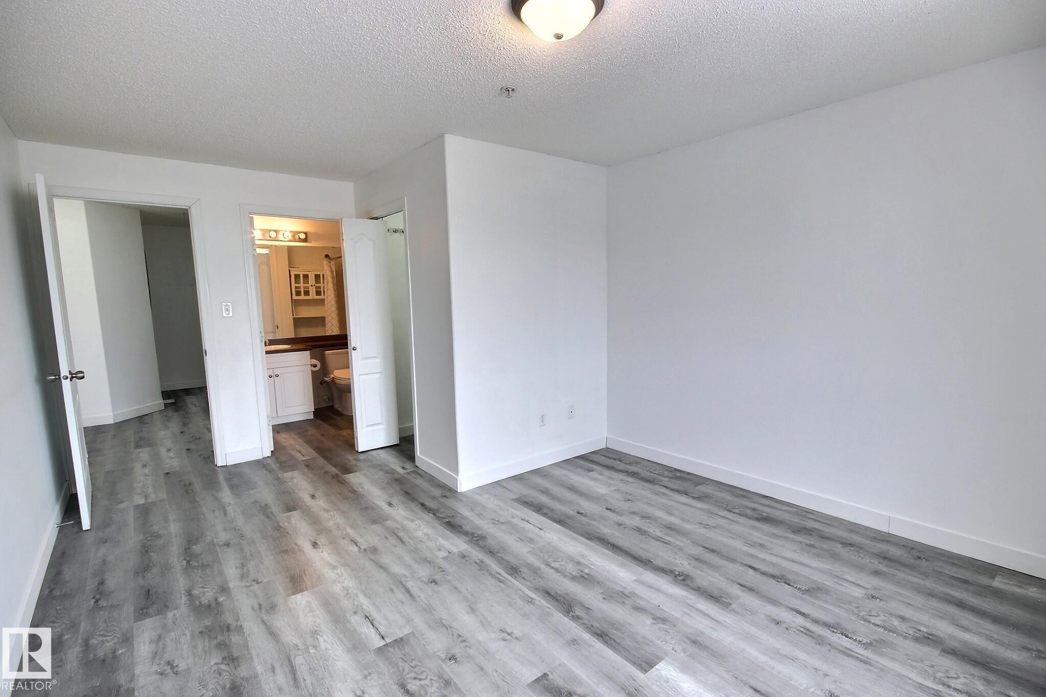 222 111 Edwards Drive, Edmonton, AB - Indoor Photo Showing Other Room