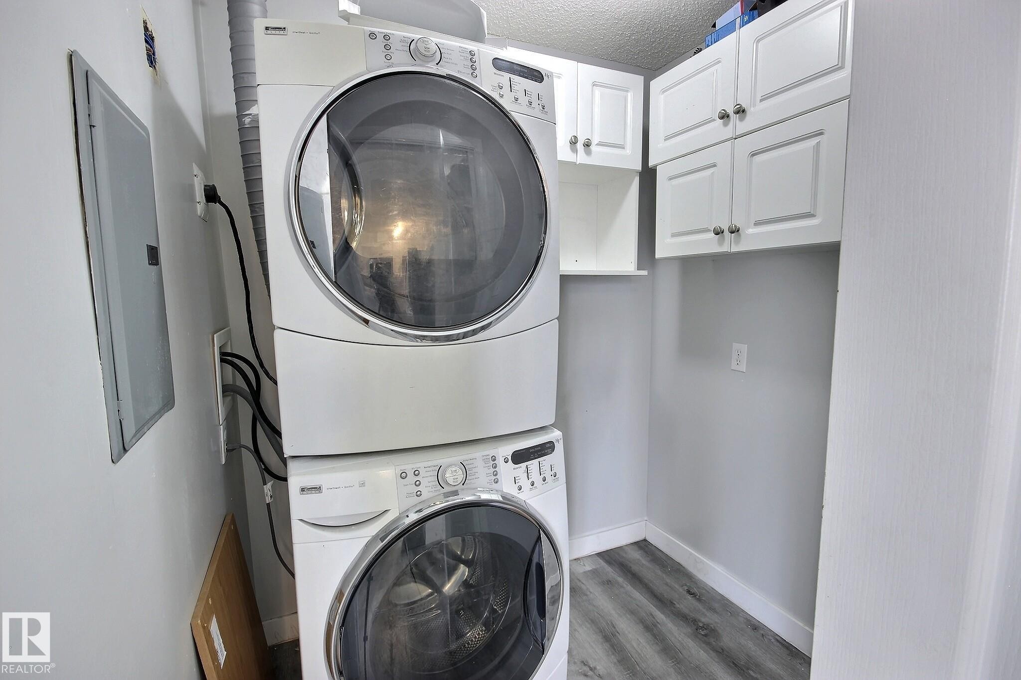 222 111 Edwards Drive, Edmonton, AB - Indoor Photo Showing Laundry Room