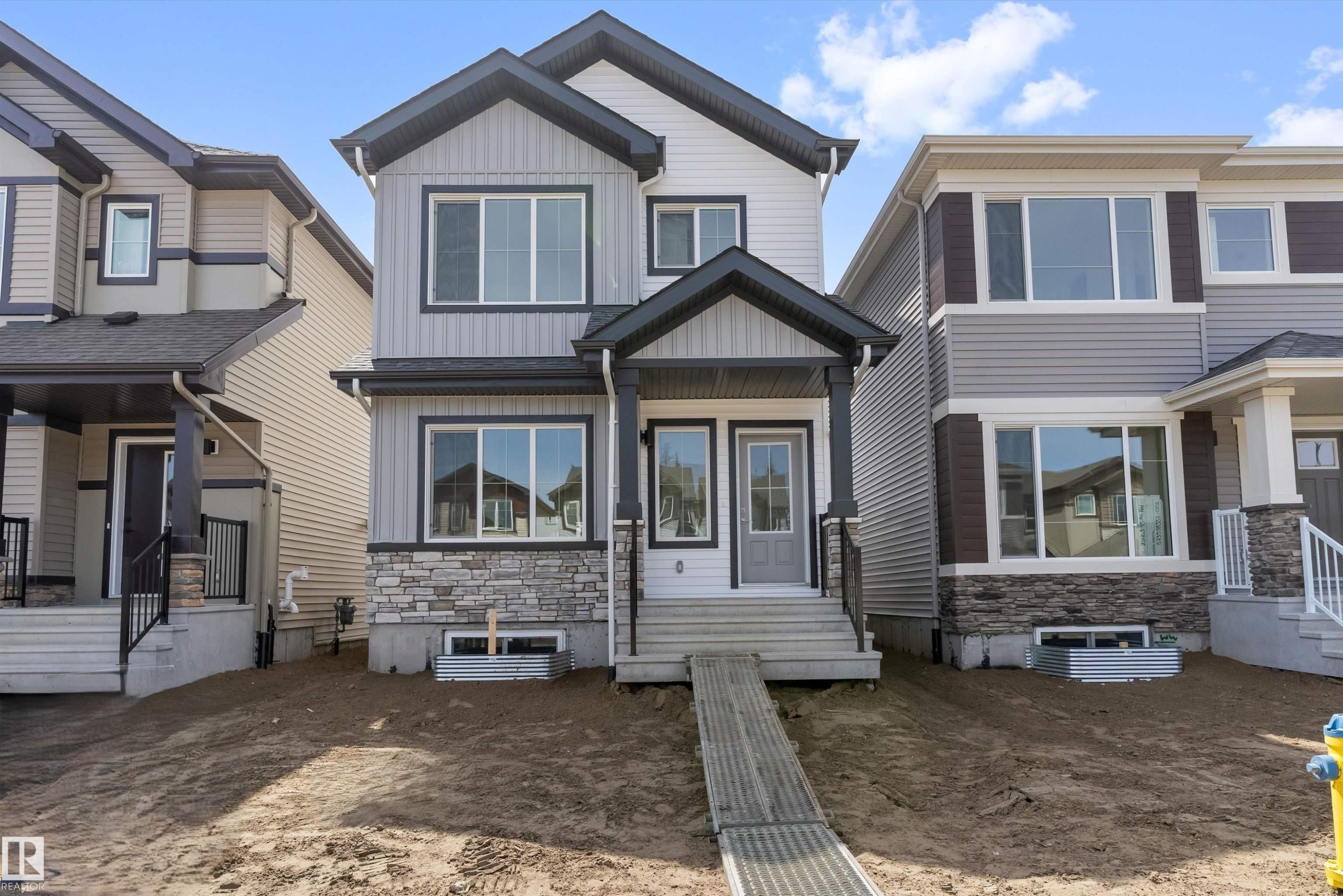 20635 43 Avenue, Edmonton, AB - Outdoor With Facade