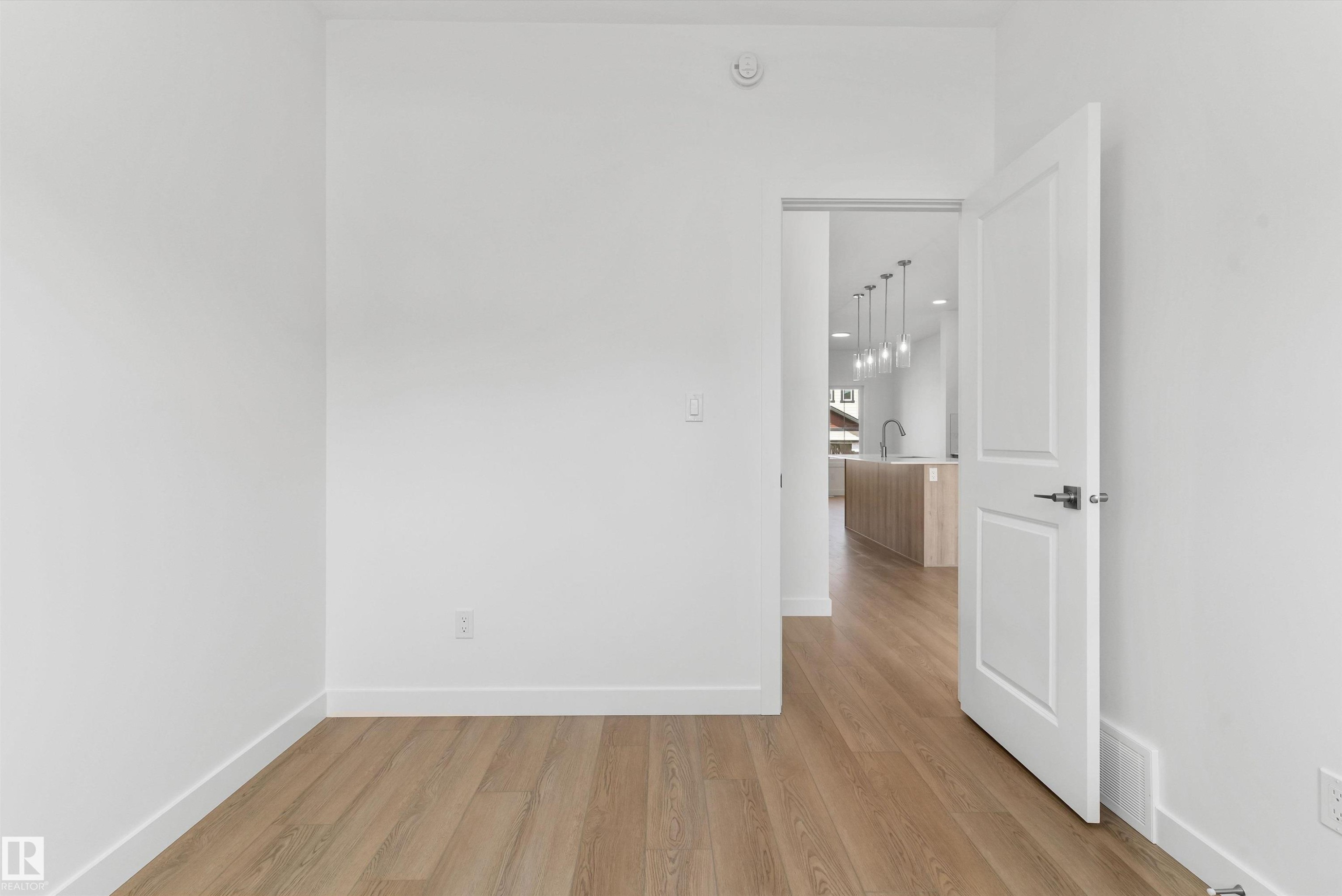20635 43 Avenue, Edmonton, AB - Indoor Photo Showing Other Room
