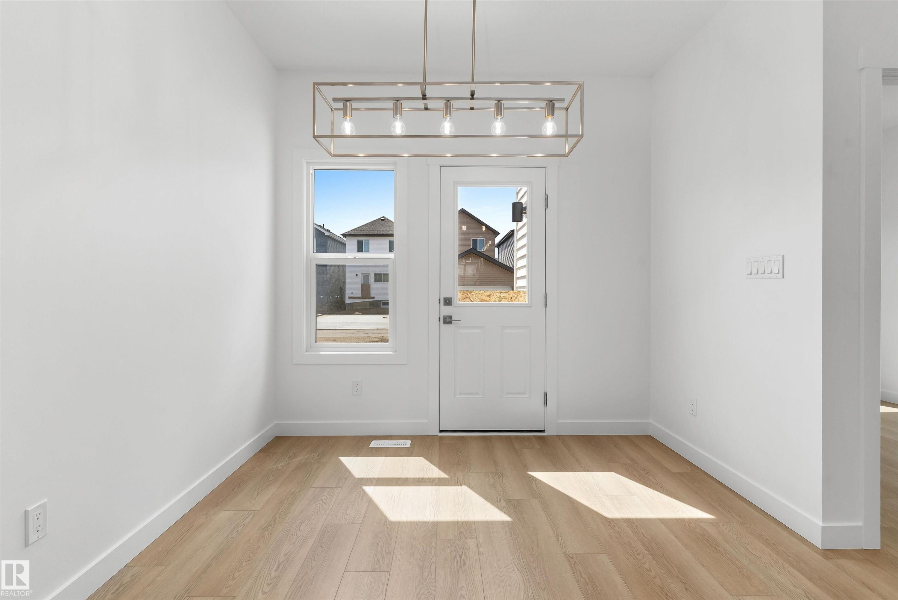 20635 43 Avenue, Edmonton, AB - Indoor Photo Showing Other Room