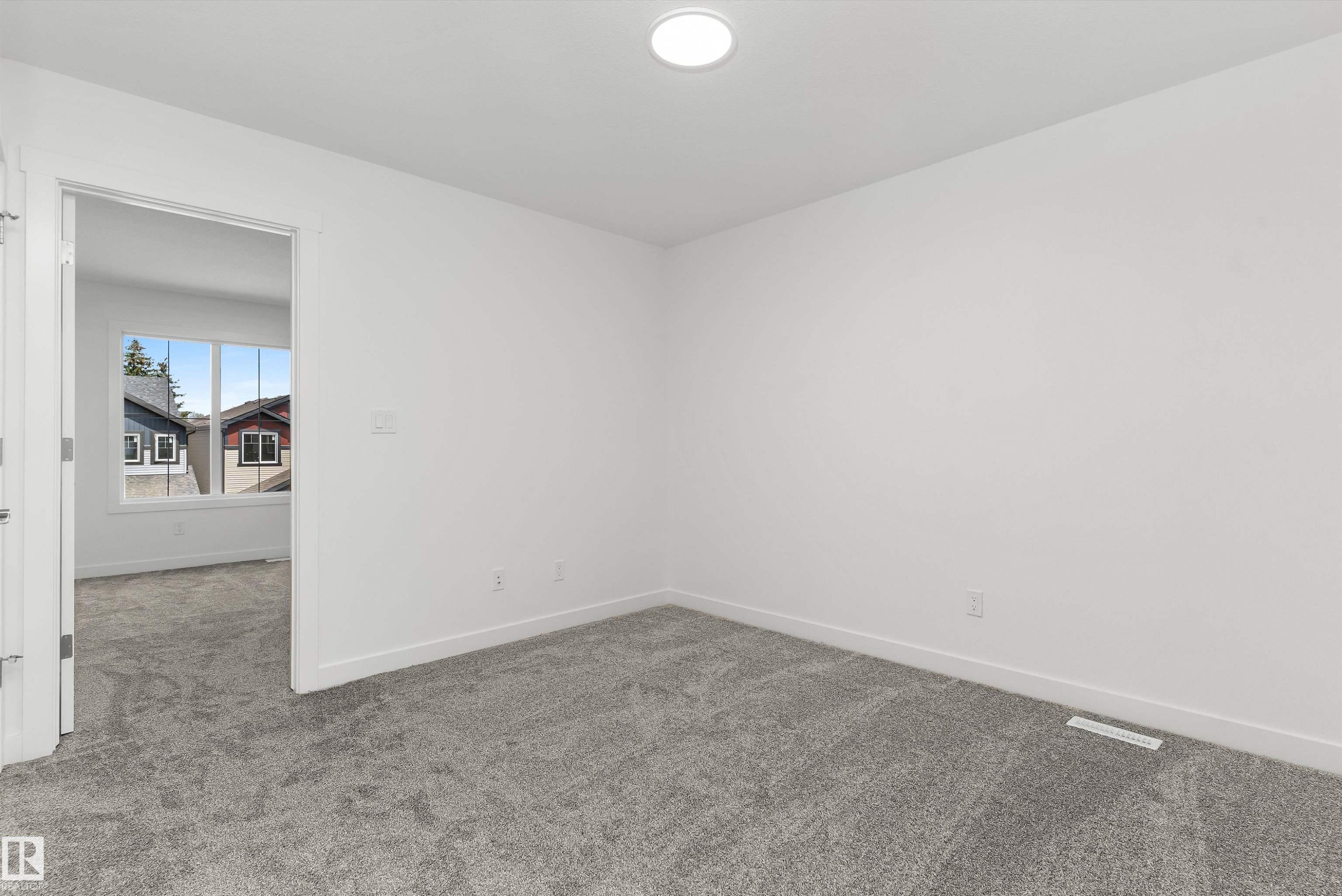 20635 43 Avenue, Edmonton, AB - Indoor Photo Showing Other Room