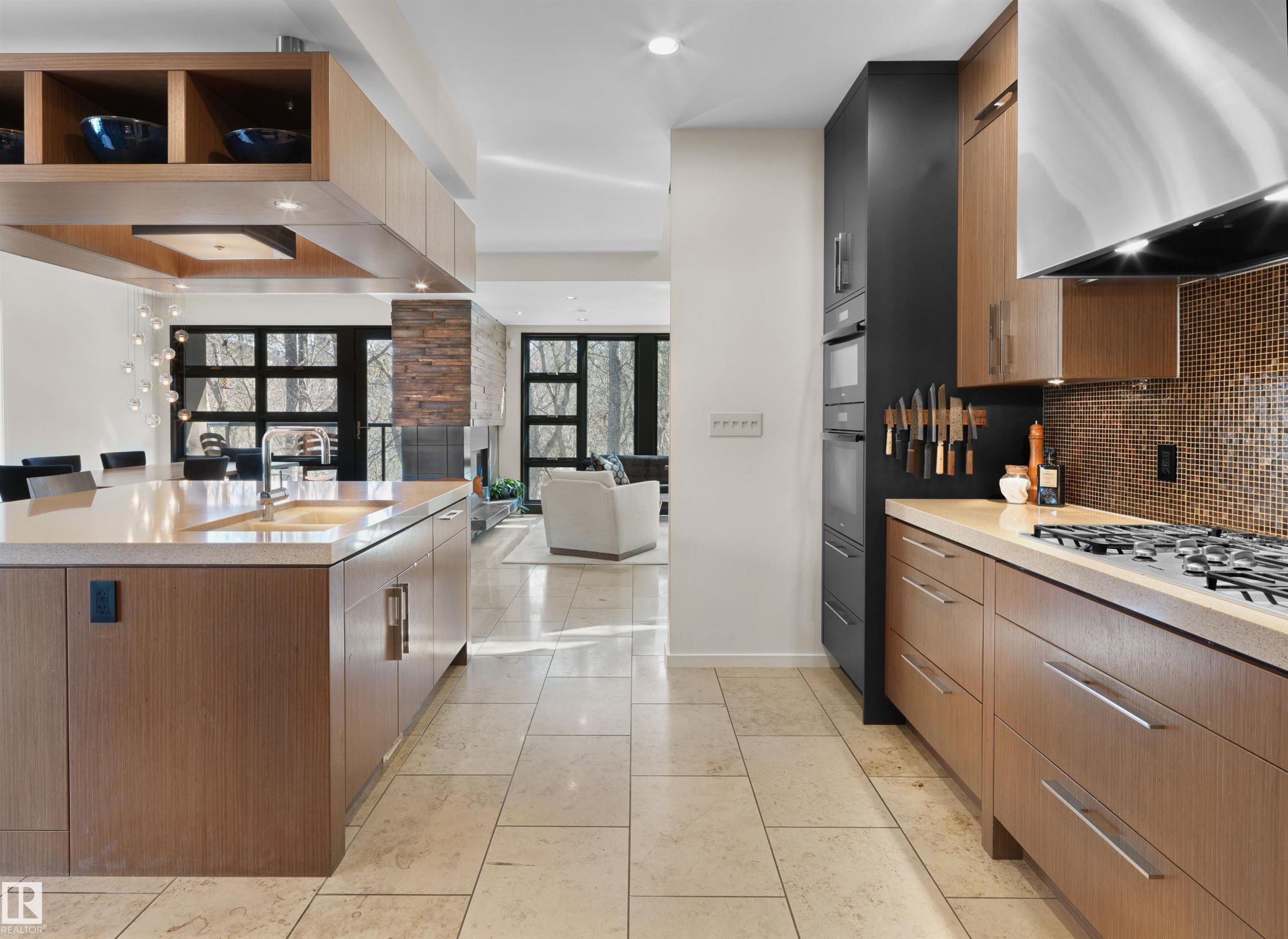 9651 87 Avenue, Edmonton, AB - Indoor Photo Showing Kitchen