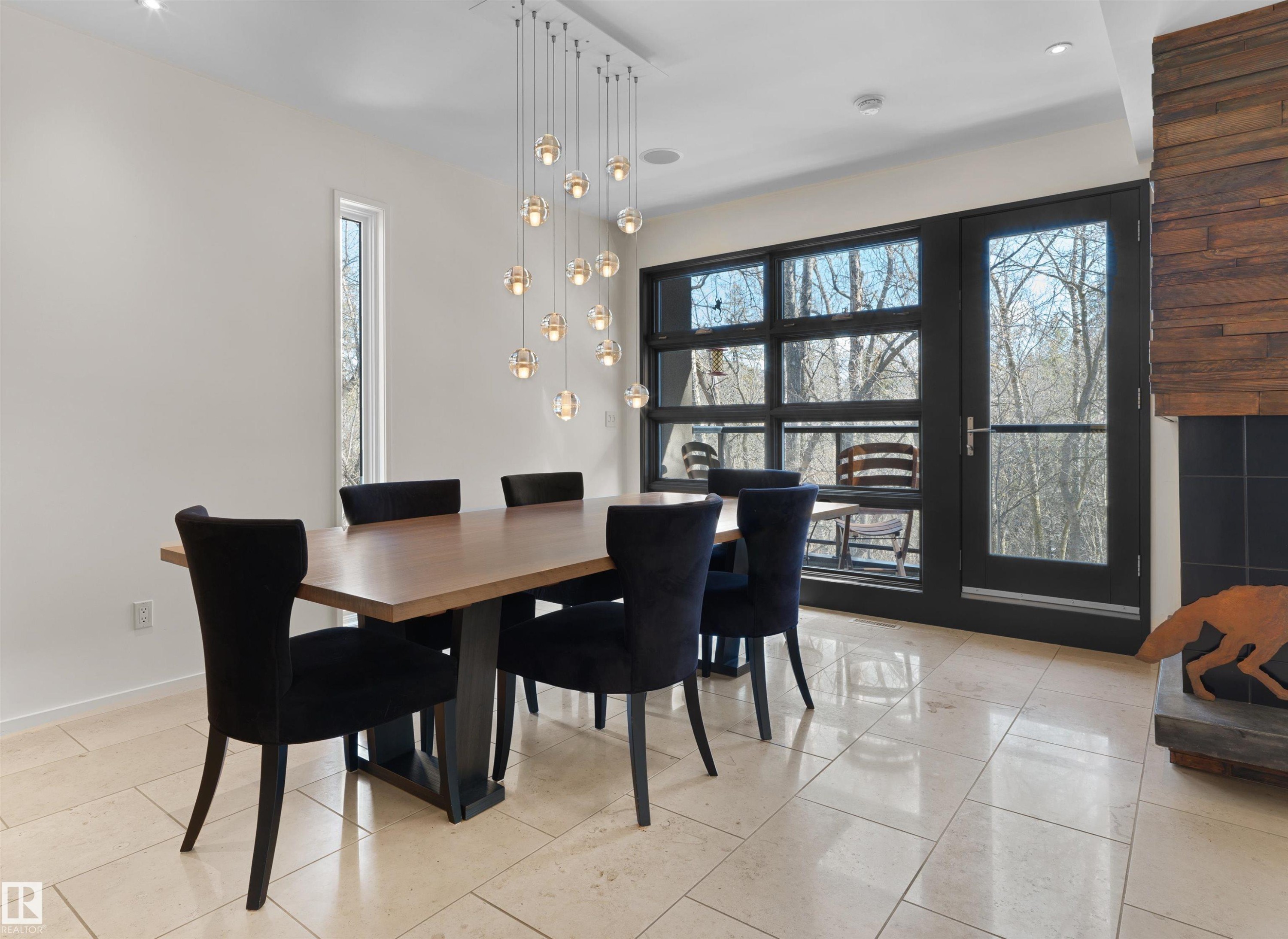 9651 87 Avenue, Edmonton, AB - Indoor Photo Showing Dining Room