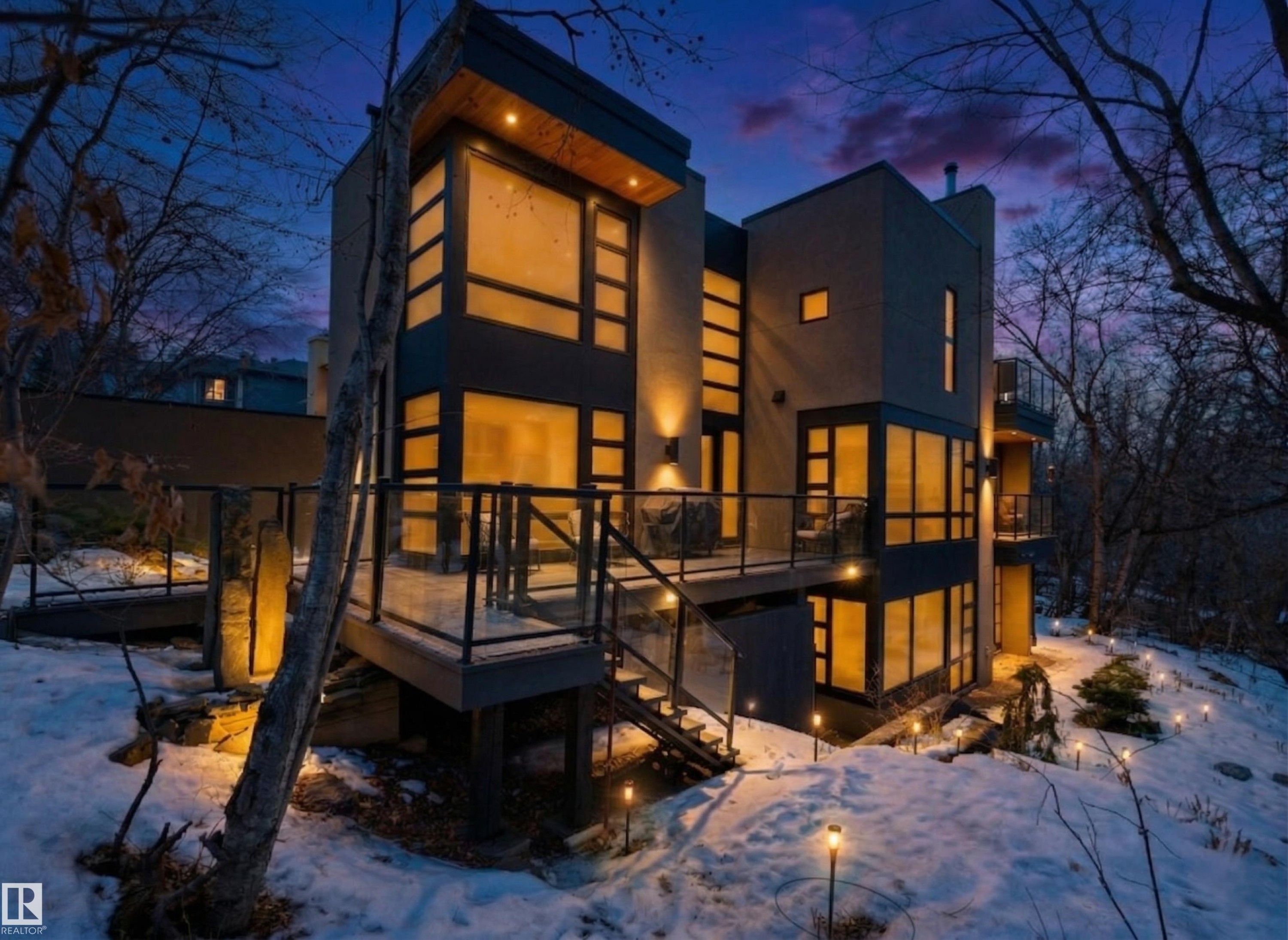 9651 87 Avenue, Edmonton, AB - Outdoor