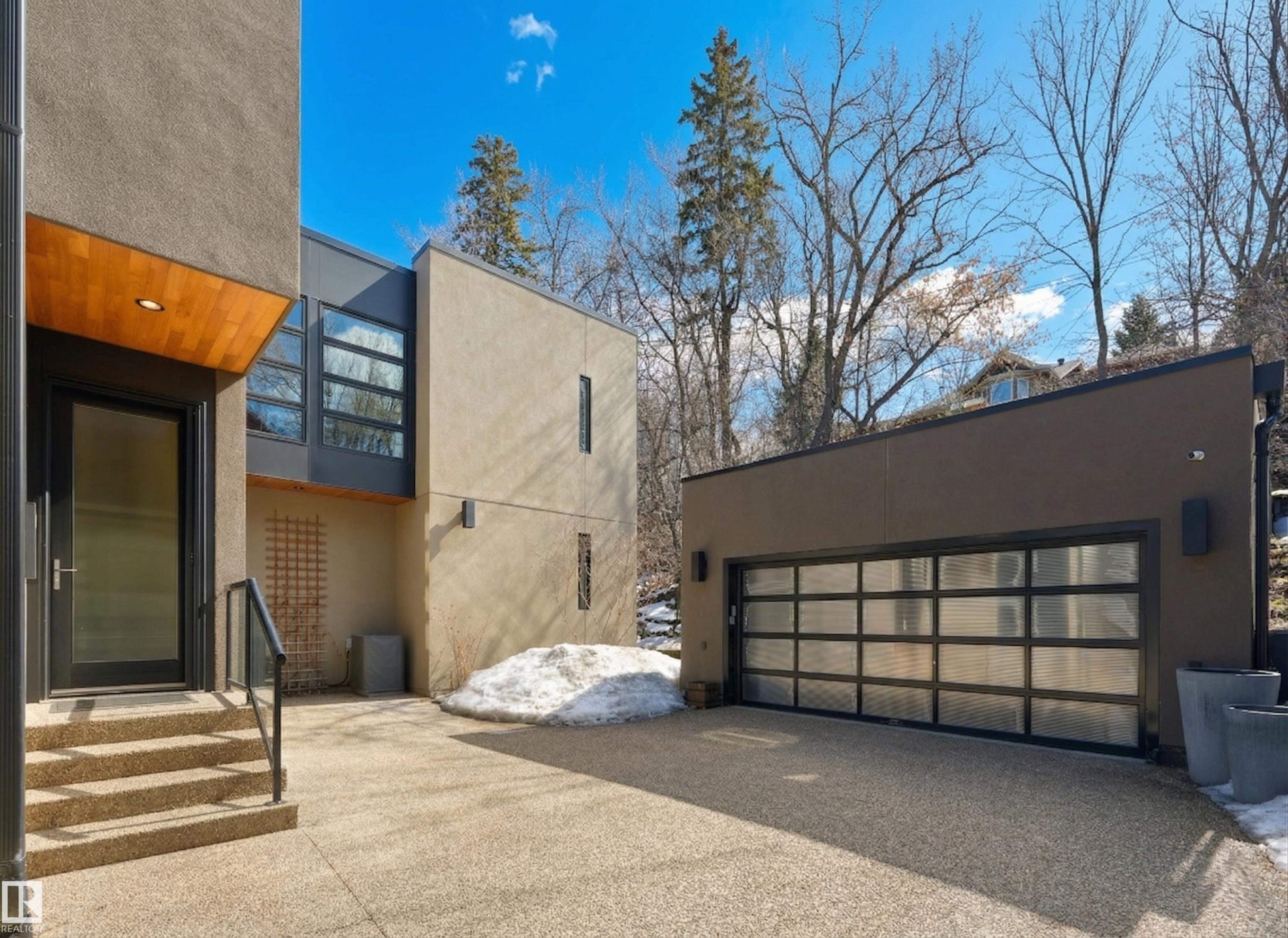 9651 87 Avenue, Edmonton, AB - Outdoor