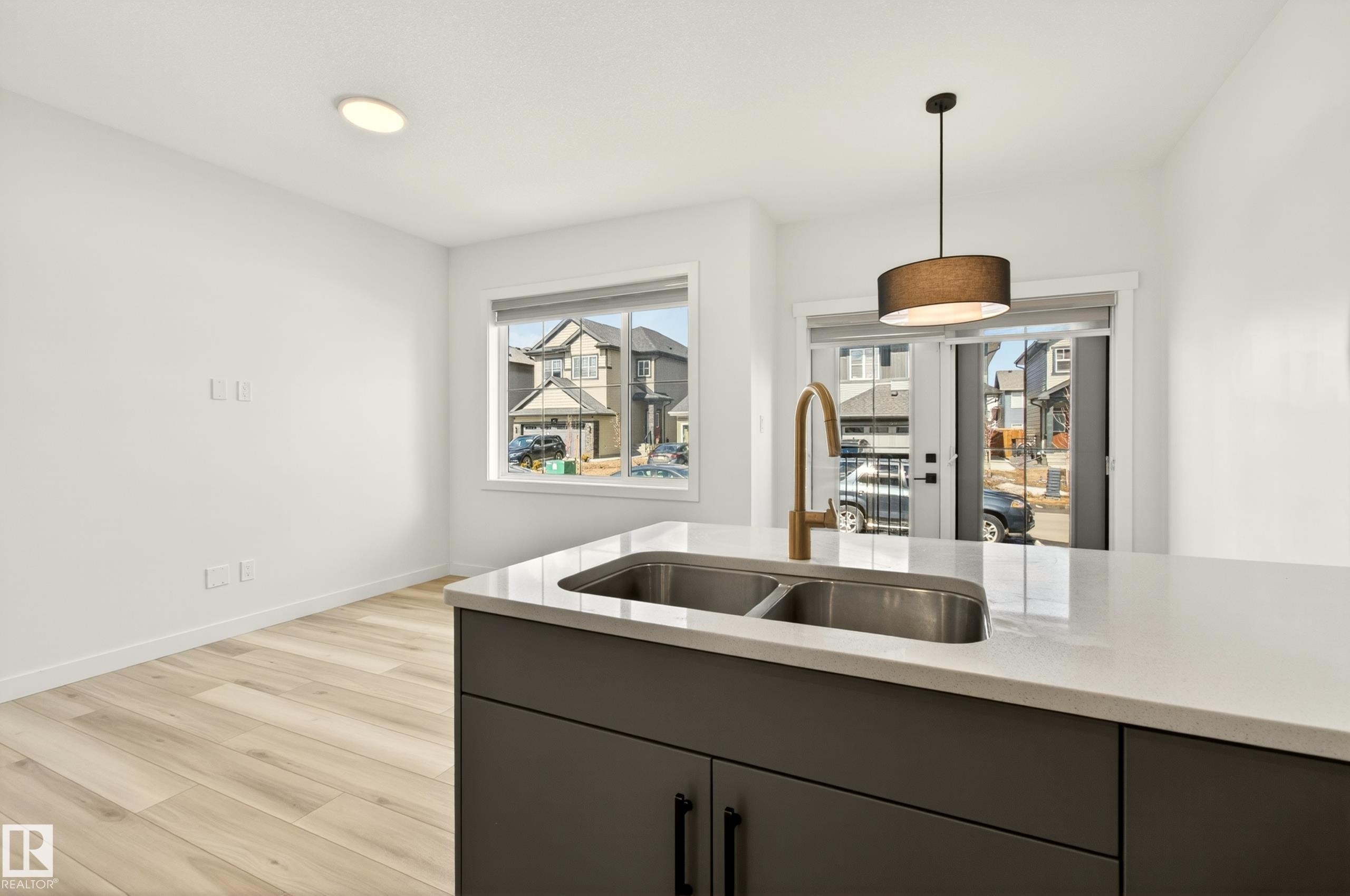 Unit 9 1910 Collip View, Edmonton, AB - Indoor Photo Showing Kitchen With Double Sink