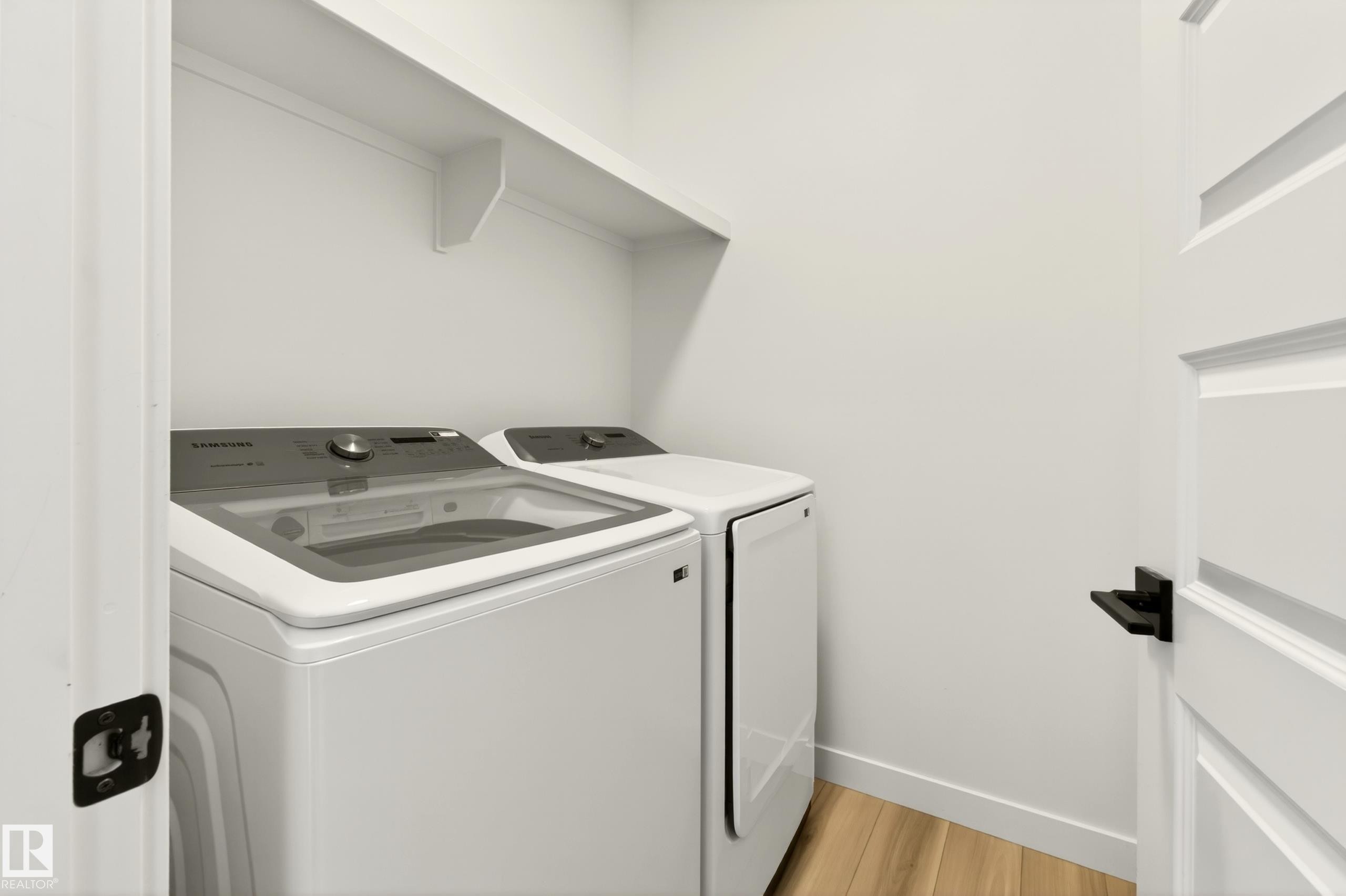 Unit 9 1910 Collip View, Edmonton, AB - Indoor Photo Showing Laundry Room