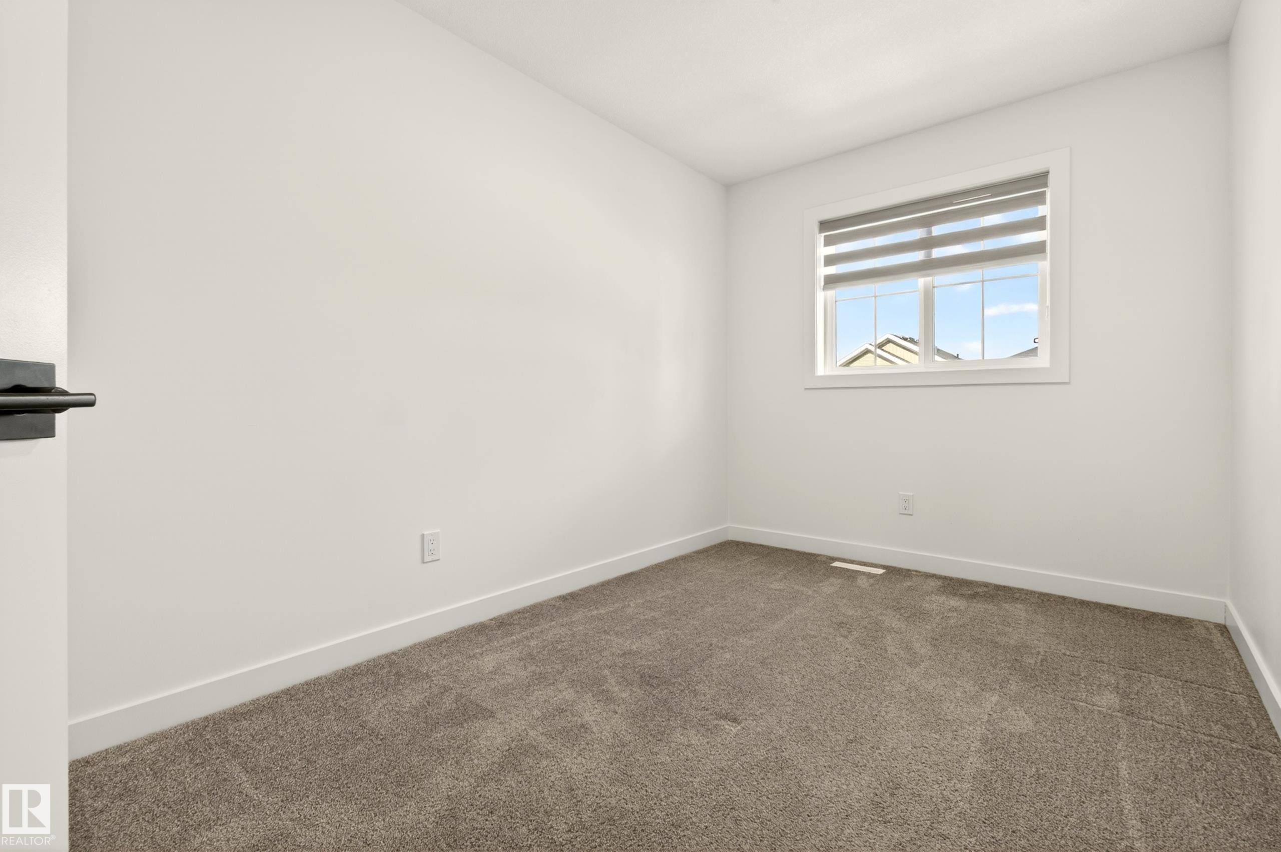 Unit 9 1910 Collip View, Edmonton, AB - Indoor Photo Showing Other Room