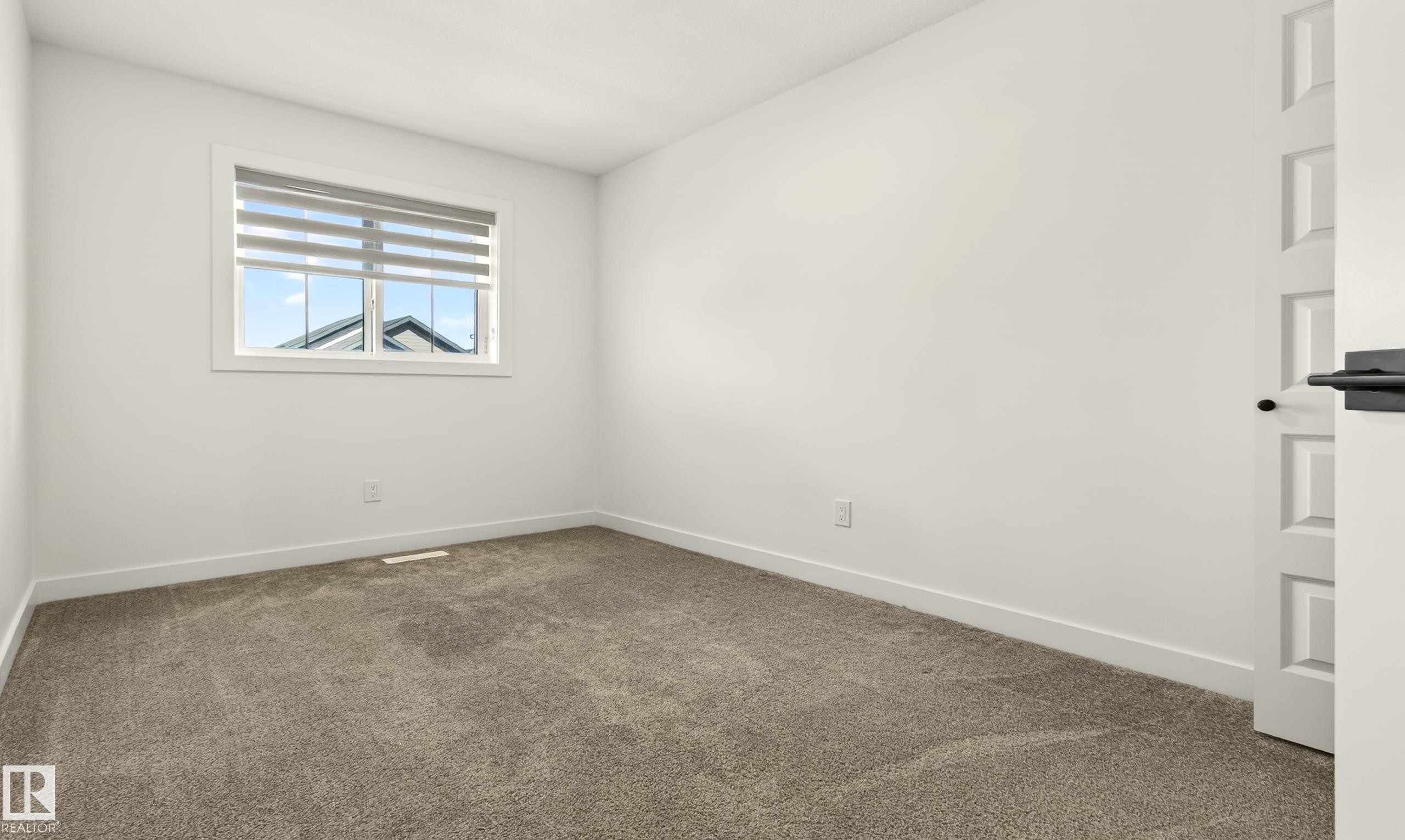 Unit 9 1910 Collip View, Edmonton, AB - Indoor Photo Showing Other Room