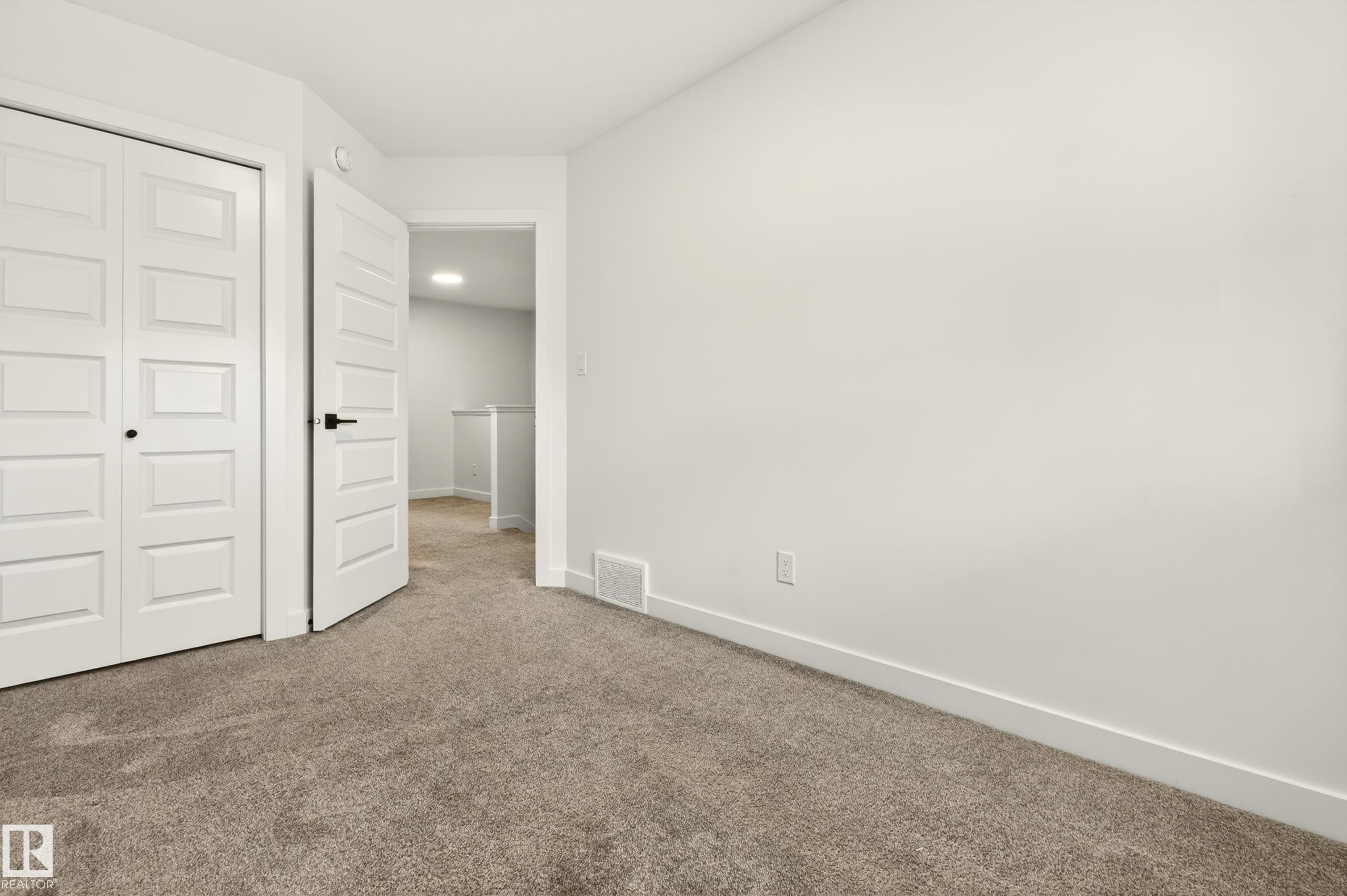 Unit 9 1910 Collip View, Edmonton, AB - Indoor Photo Showing Other Room