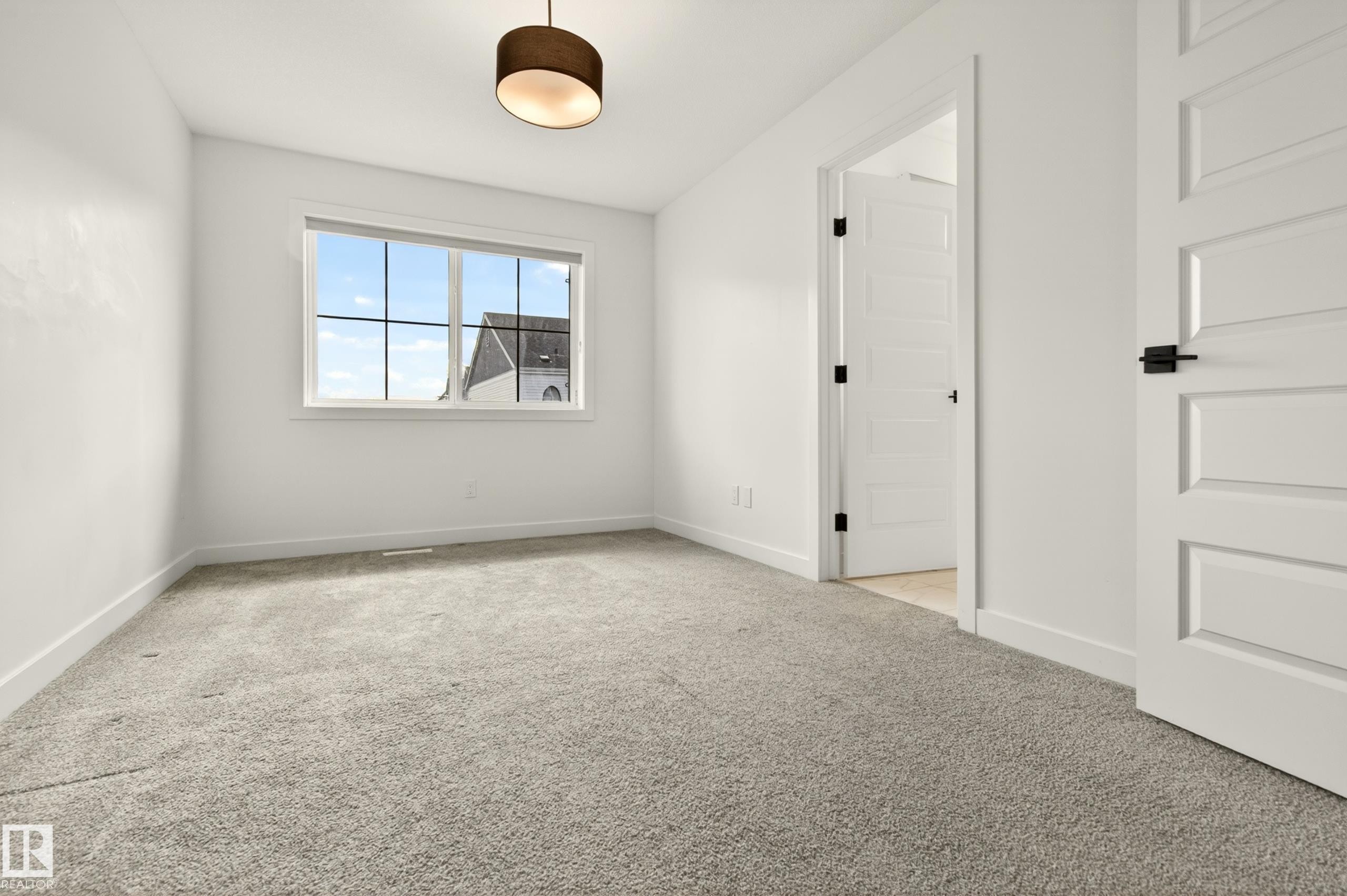 Unit 9 1910 Collip View, Edmonton, AB - Indoor Photo Showing Other Room