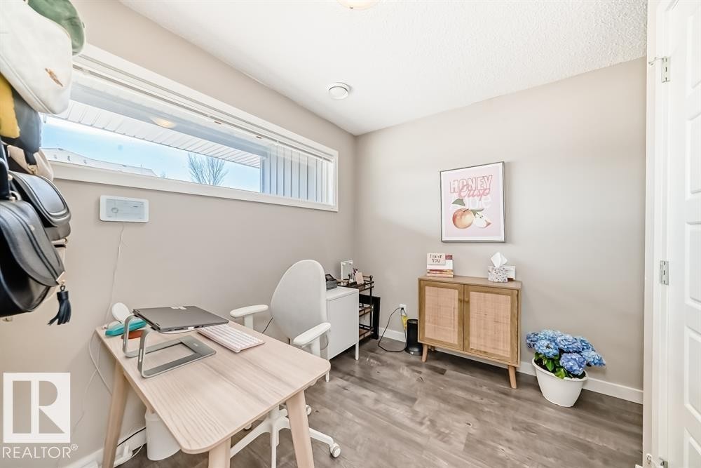 3346 15A Avenue, Edmonton, AB - Indoor Photo Showing Other Room