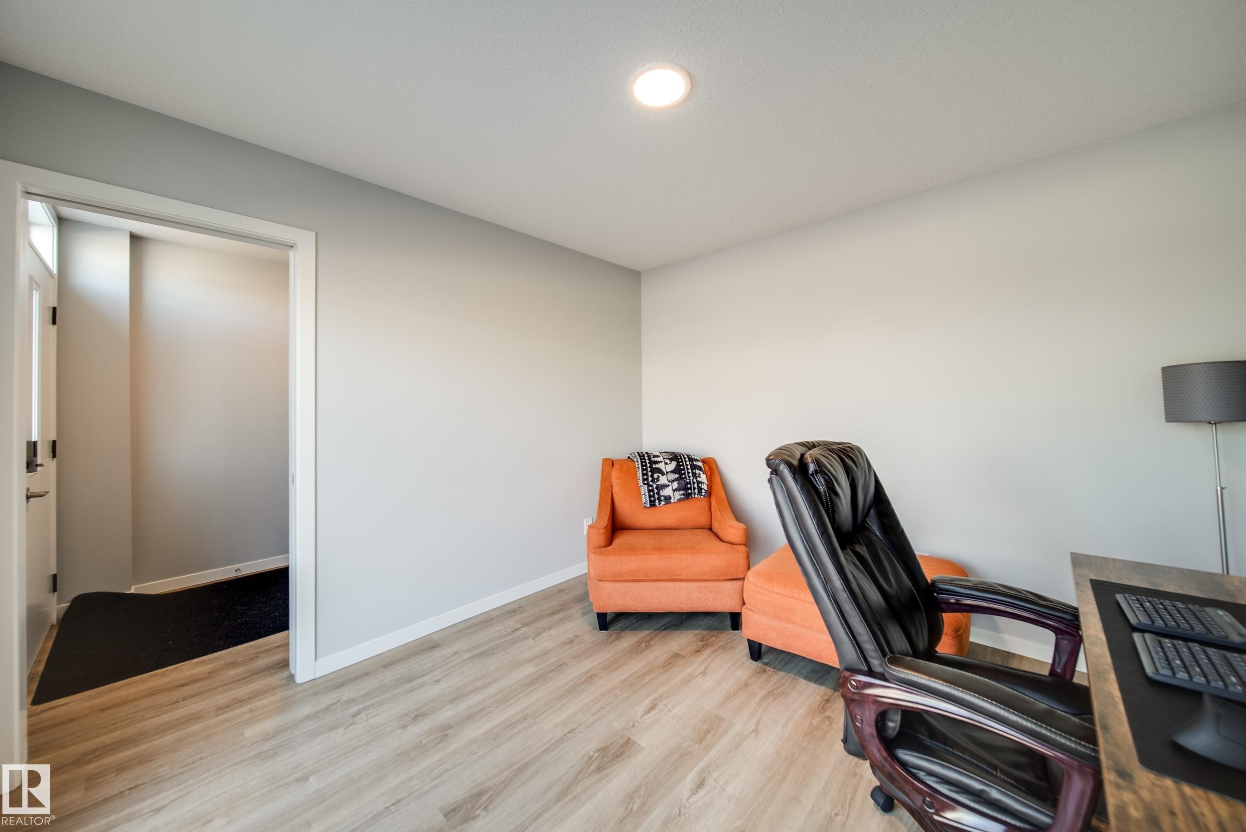 3330 Kulay Way, Edmonton, AB - Indoor