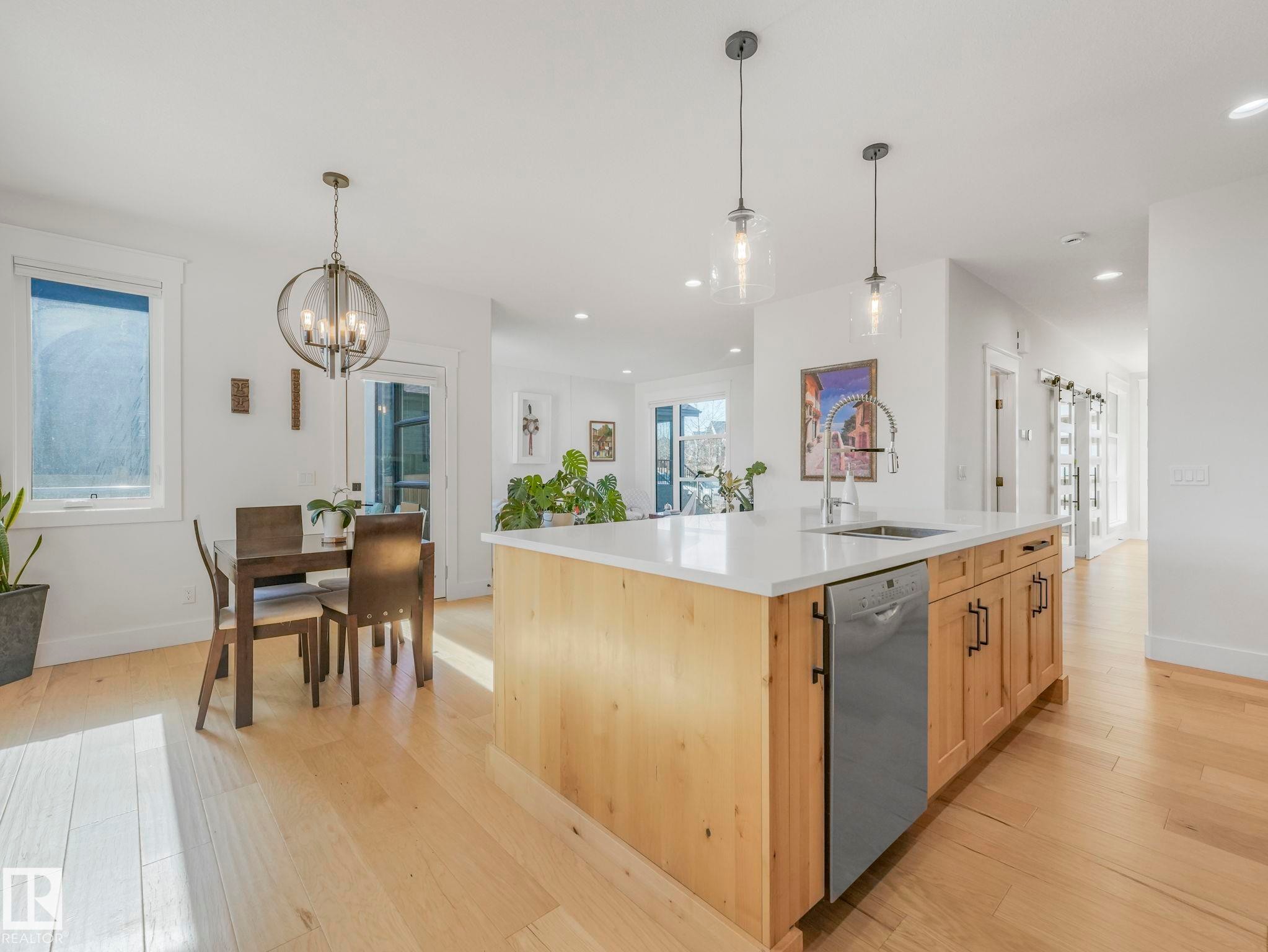 7215 May Road, Edmonton, AB - Indoor