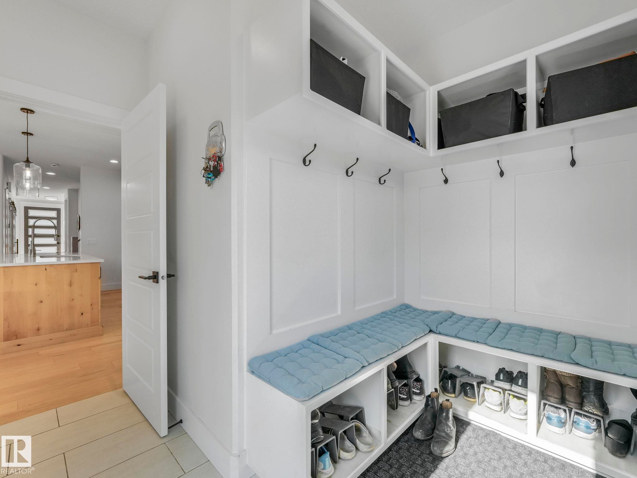 7215 May Road, Edmonton, AB - Indoor Photo Showing Other Room