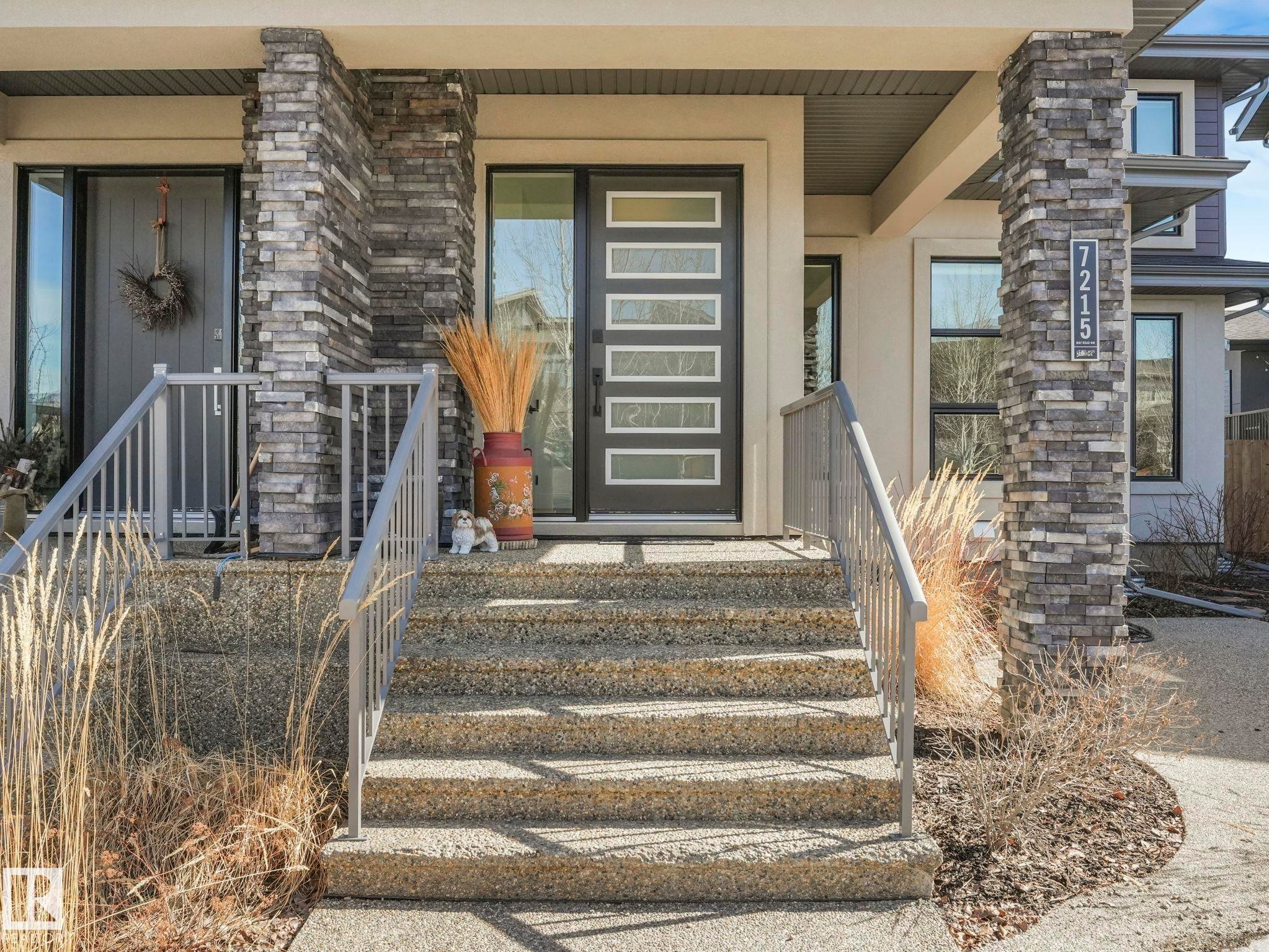 7215 May Road, Edmonton, AB - Outdoor