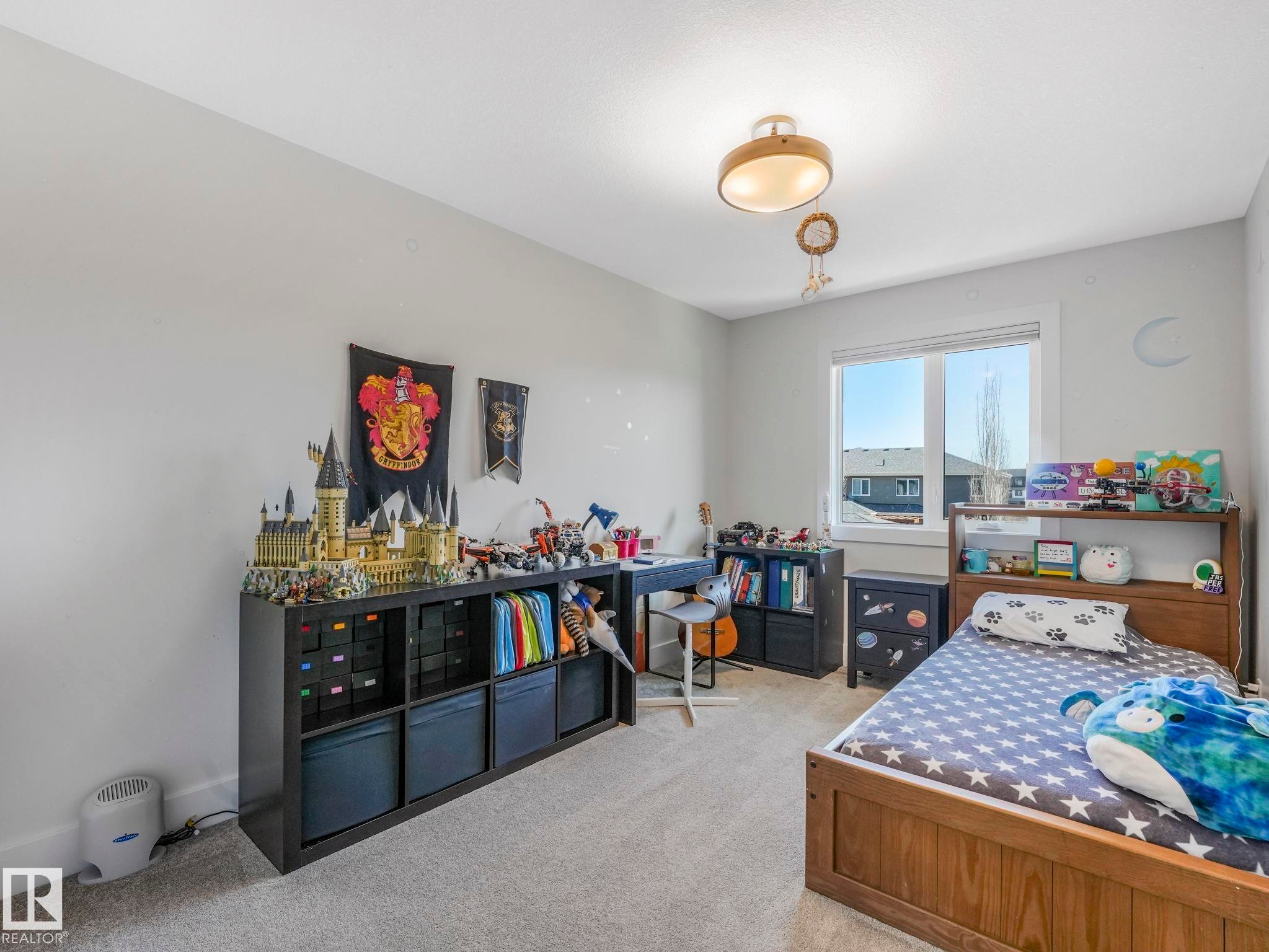 7215 May Road, Edmonton, AB - Indoor Photo Showing Bedroom
