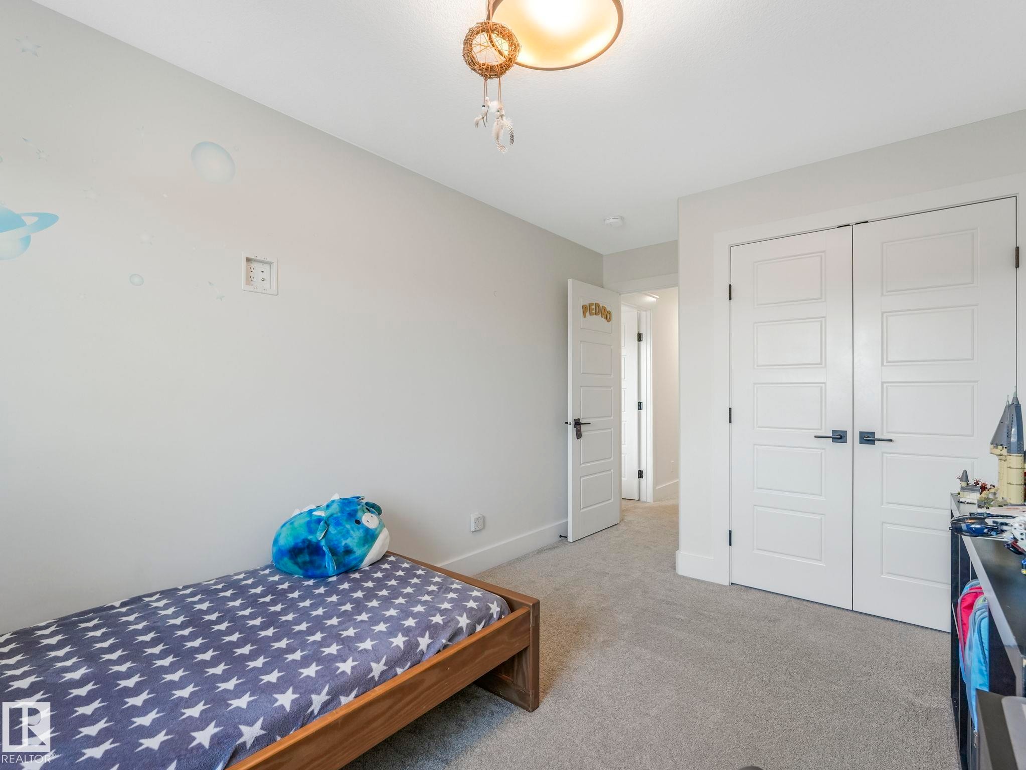 7215 May Road, Edmonton, AB - Indoor Photo Showing Bedroom