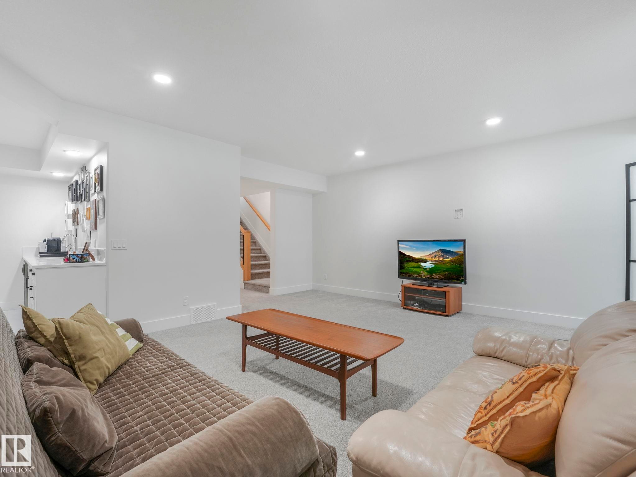 7215 May Road, Edmonton, AB - Indoor Photo Showing Living Room