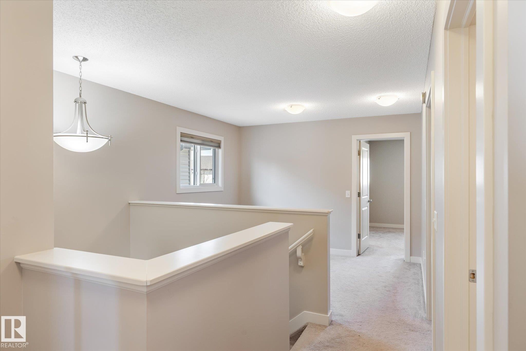 3217 11 Avenue, Edmonton, AB - Indoor Photo Showing Other Room