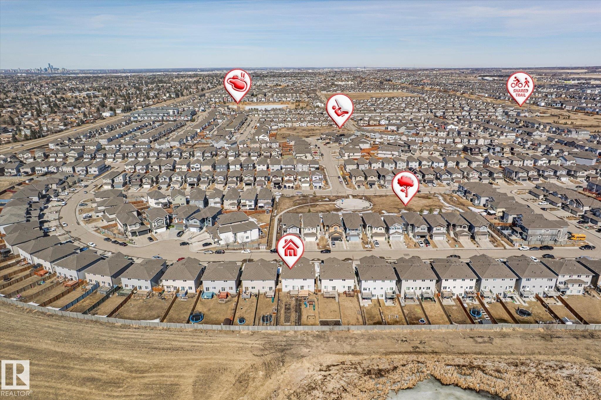 3217 11 Avenue, Edmonton, AB - Outdoor With View