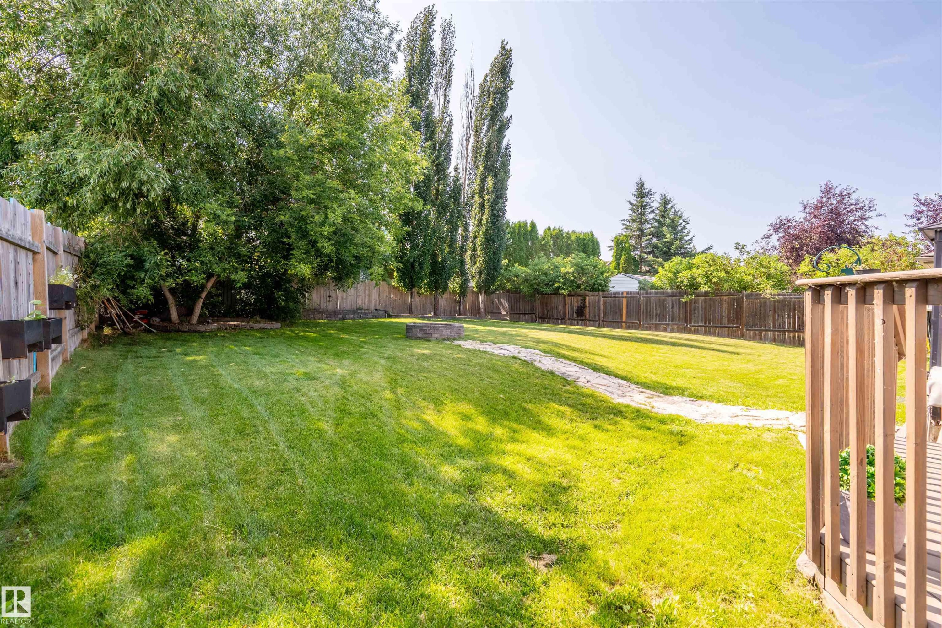 807 Beach Avenue, Cold Lake, AB - Outdoor With Backyard