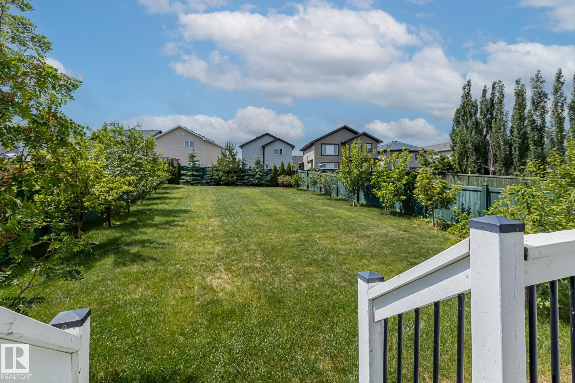 9520 206 Street, Edmonton, AB - Outdoor