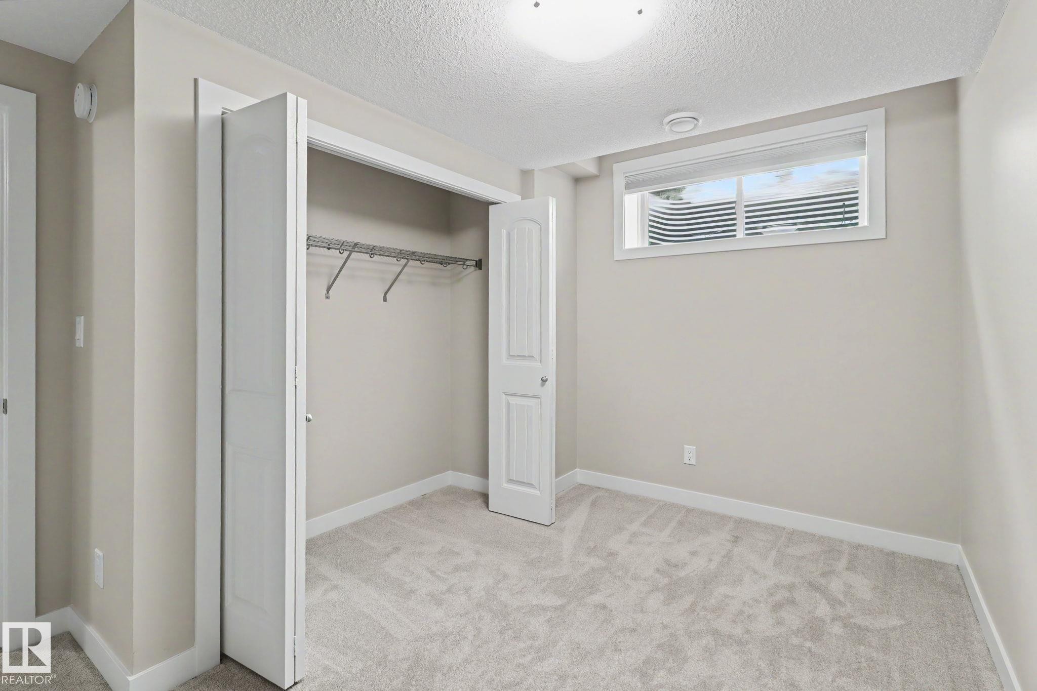 2547 Amerongen Crescent, Edmonton, AB - Indoor