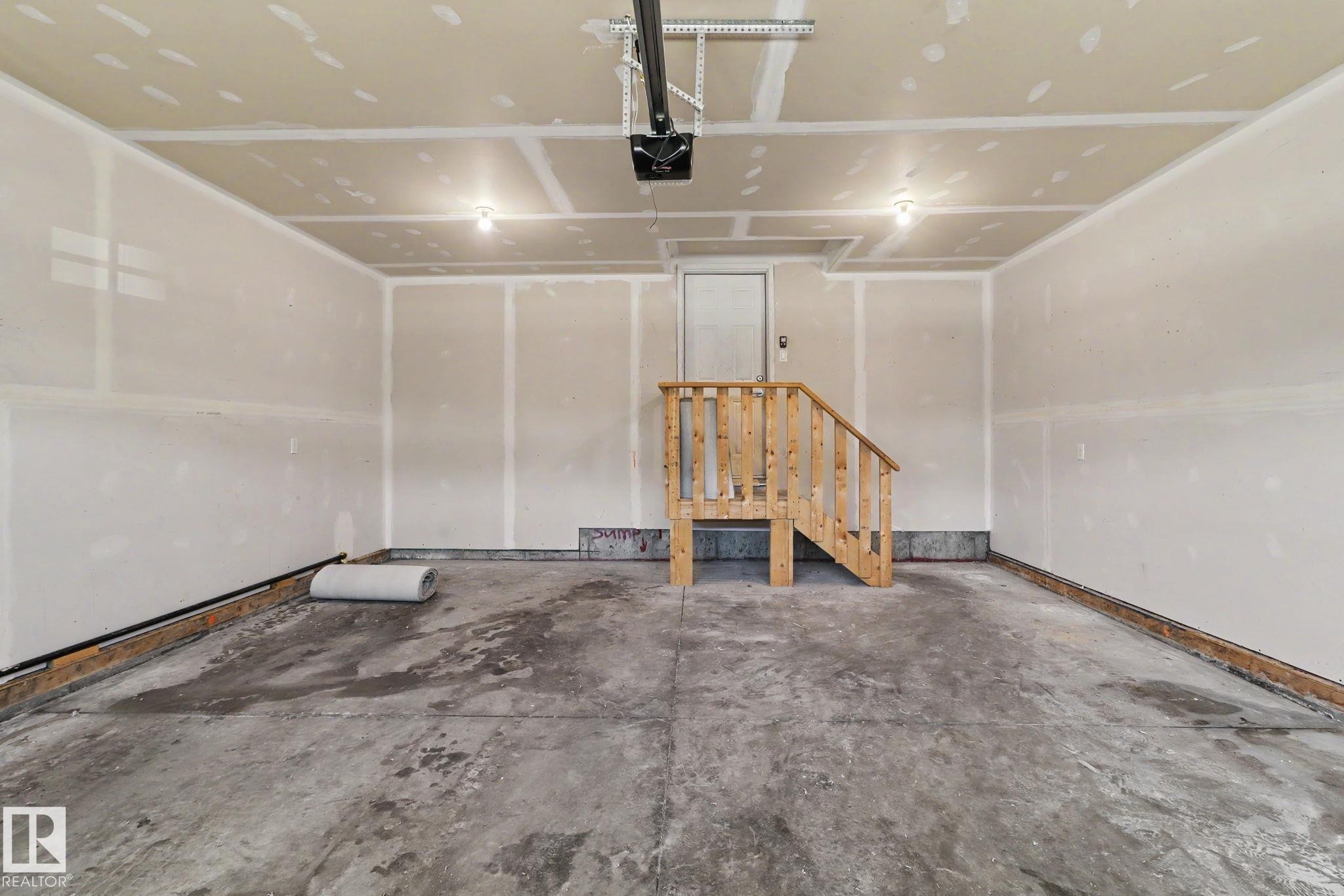 2547 Amerongen Crescent, Edmonton, AB - Indoor