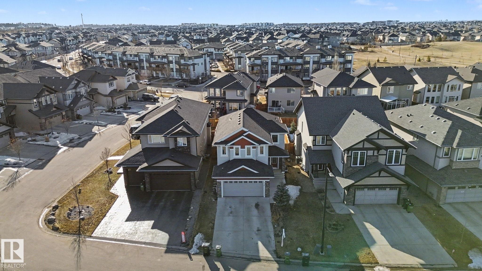 2547 Amerongen Crescent, Edmonton, AB - Outdoor With Facade