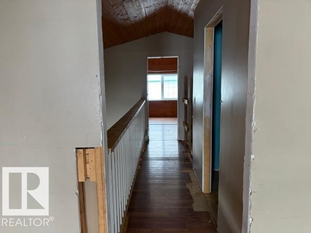 582 Highway 813, Rural Opportunity M.D., AB - Indoor Photo Showing Other Room