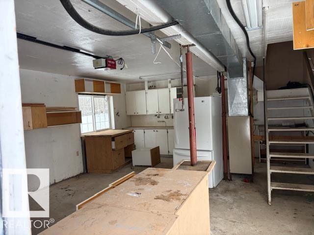 582 Highway 813, Rural Opportunity M.D., AB - Indoor