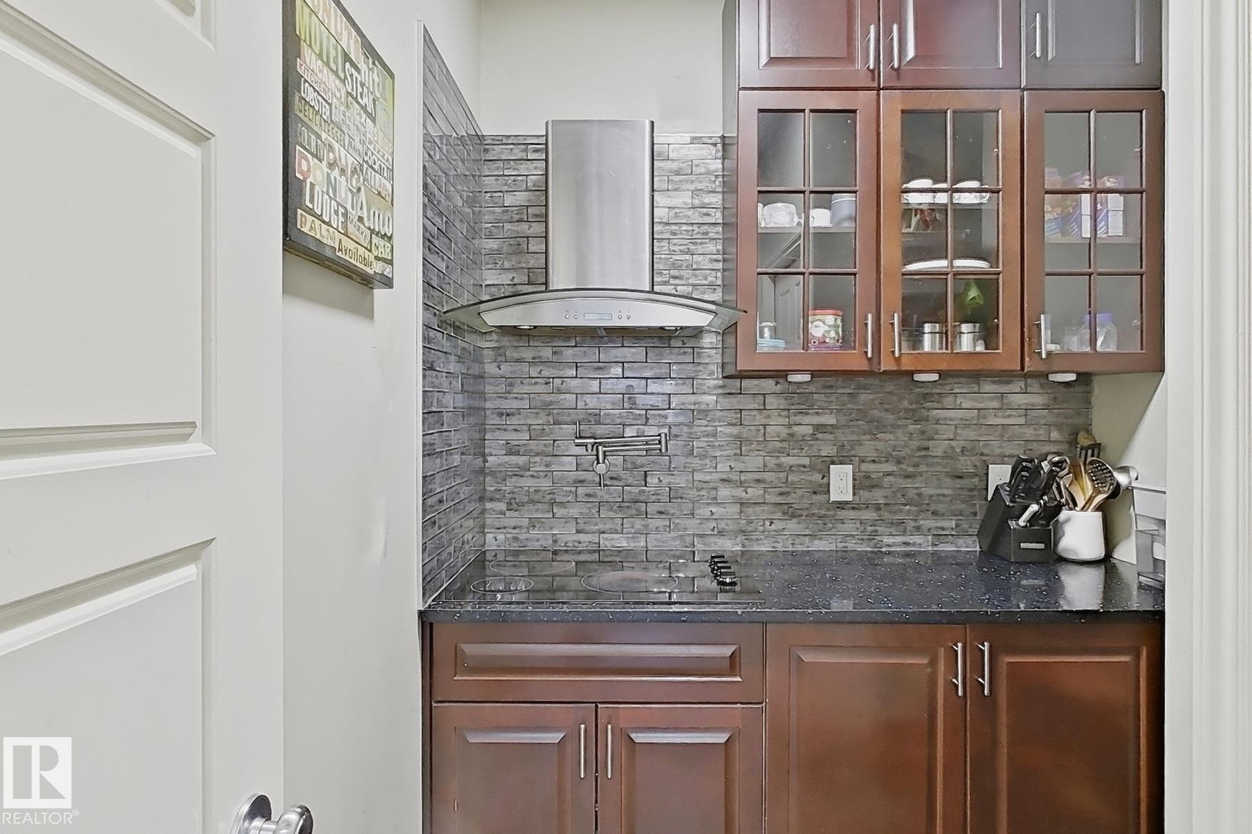 3215 22 Avenue, Edmonton, AB - Indoor