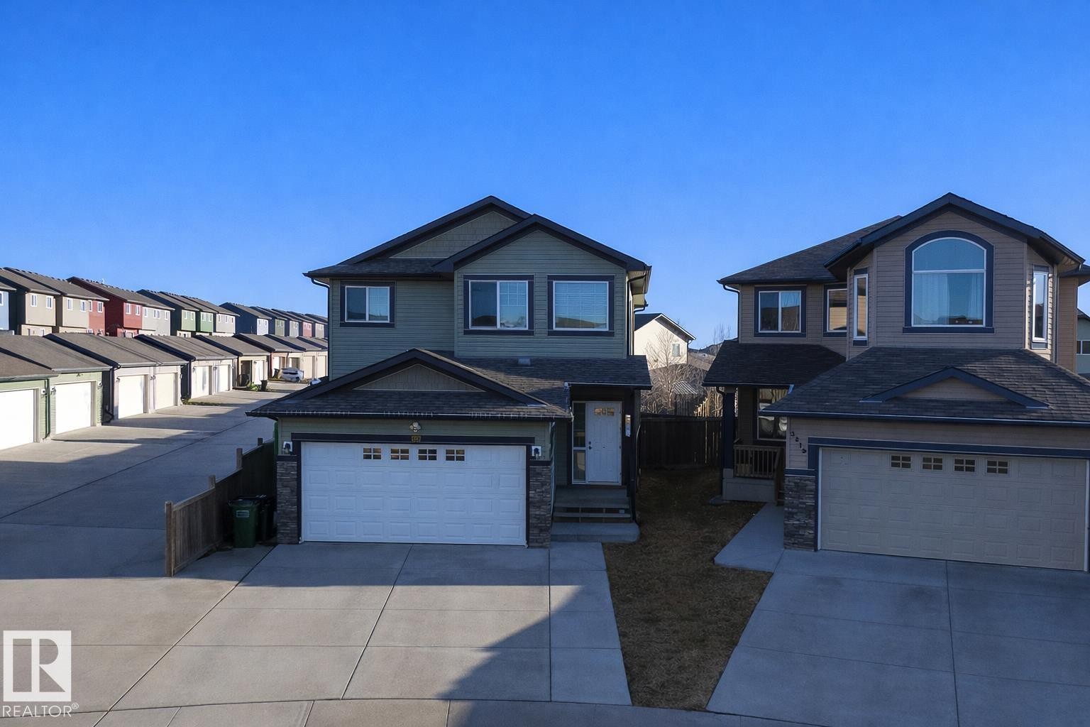 3215 22 Avenue, Edmonton, AB - Outdoor With Facade
