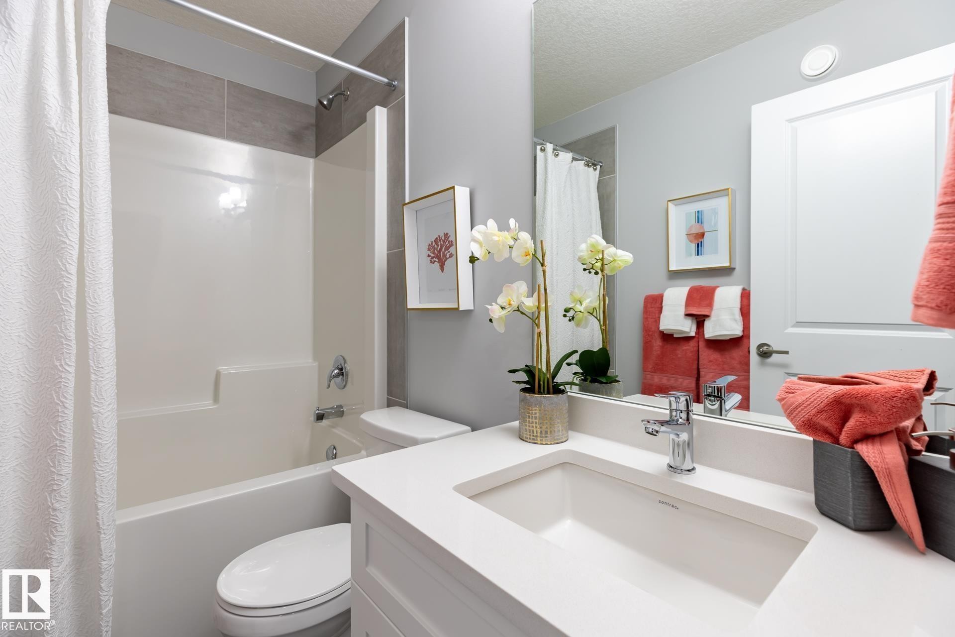 17820 70 Street, Edmonton, AB - Indoor Photo Showing Bathroom