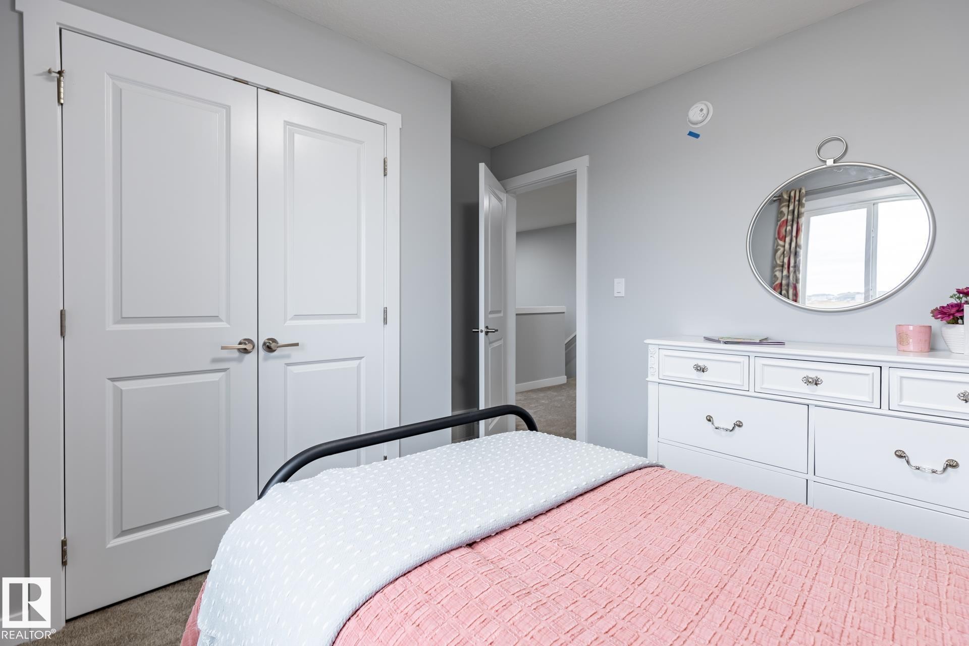 17820 70 Street, Edmonton, AB - Indoor Photo Showing Bedroom