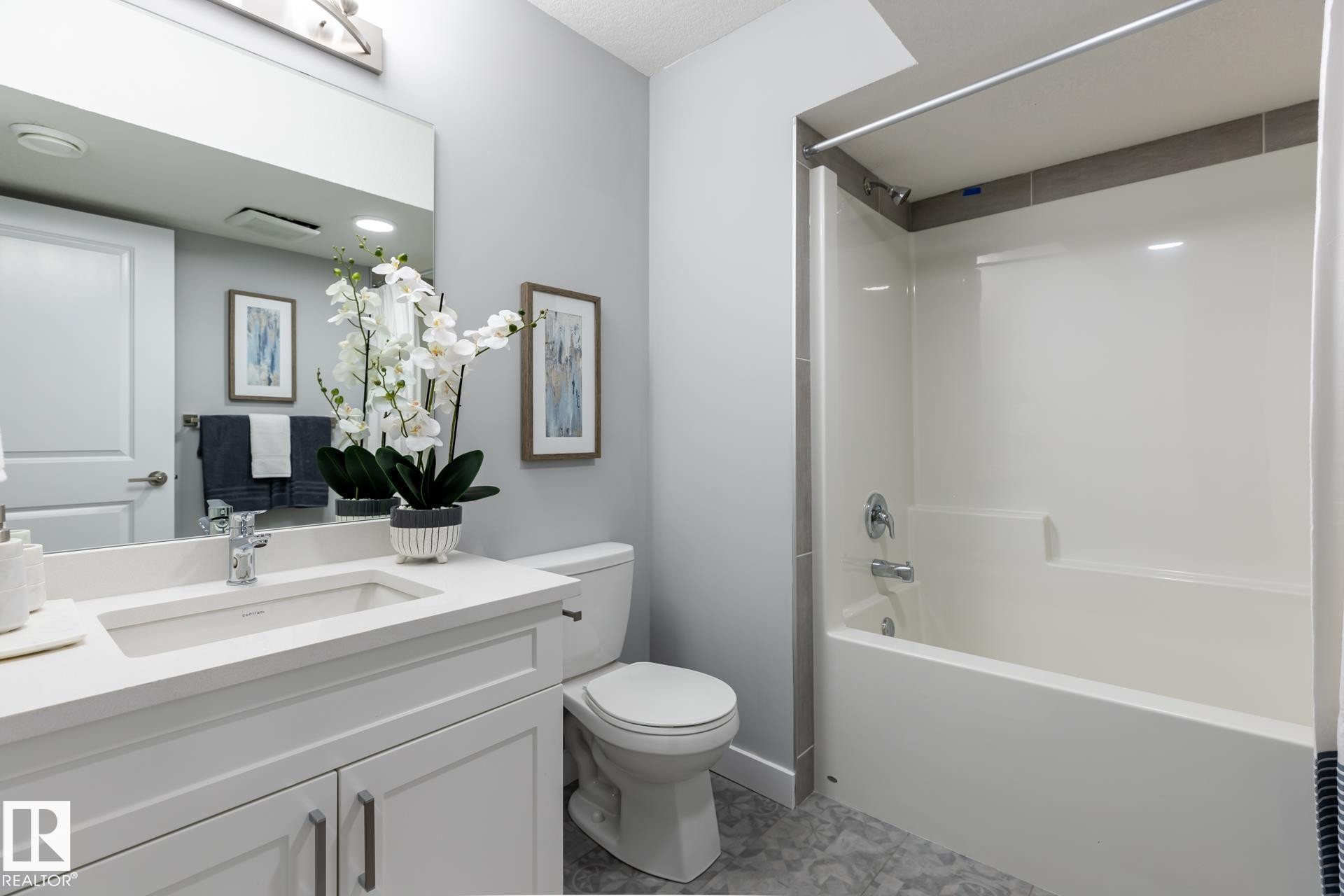 17820 70 Street, Edmonton, AB - Indoor Photo Showing Bathroom