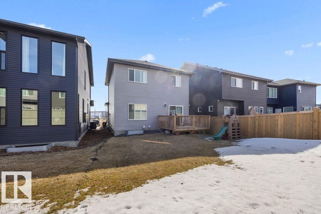 17820 70 Street, Edmonton, AB - Outdoor
