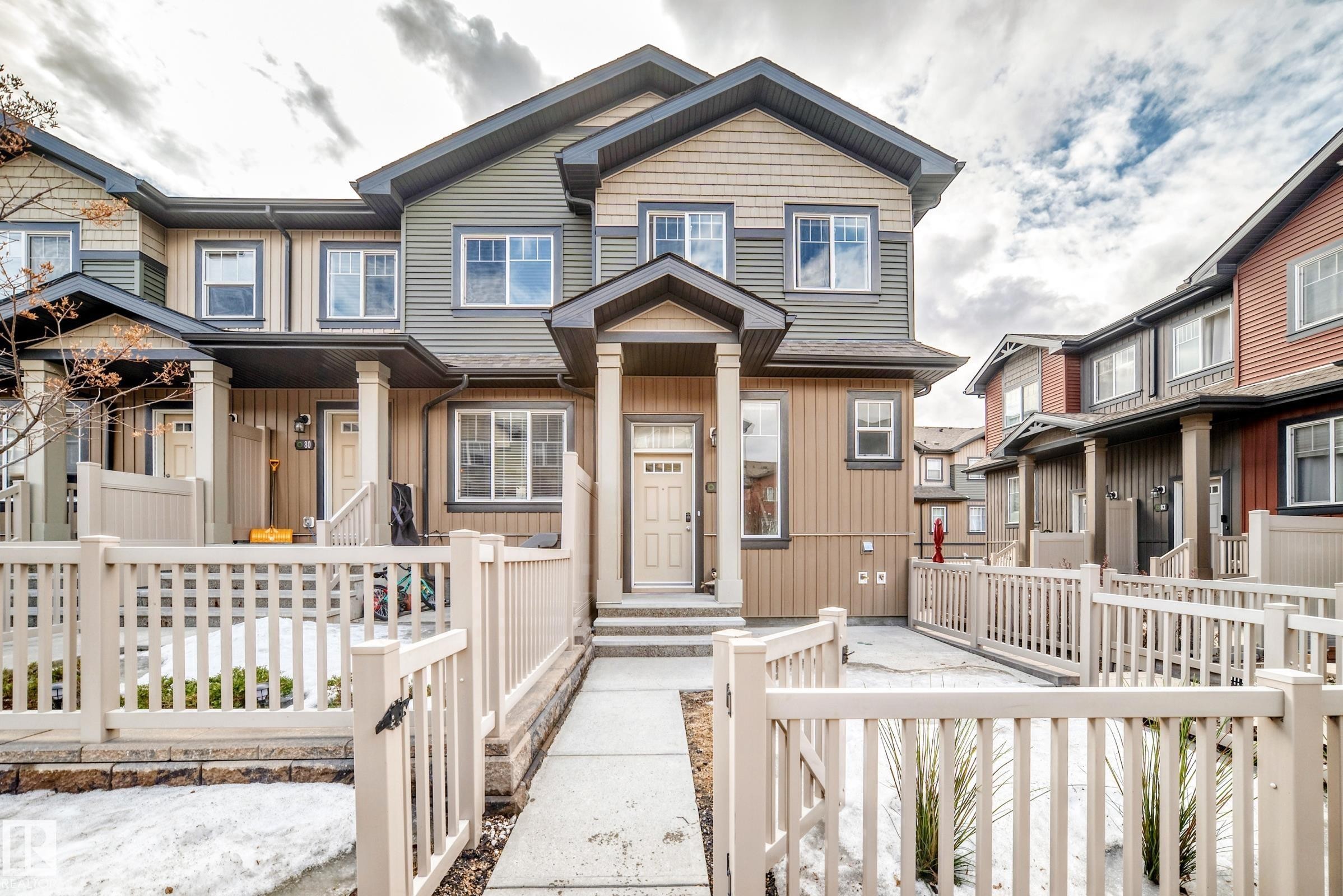 81 3305 Orchards Link Link, Edmonton, AB - Outdoor With Facade