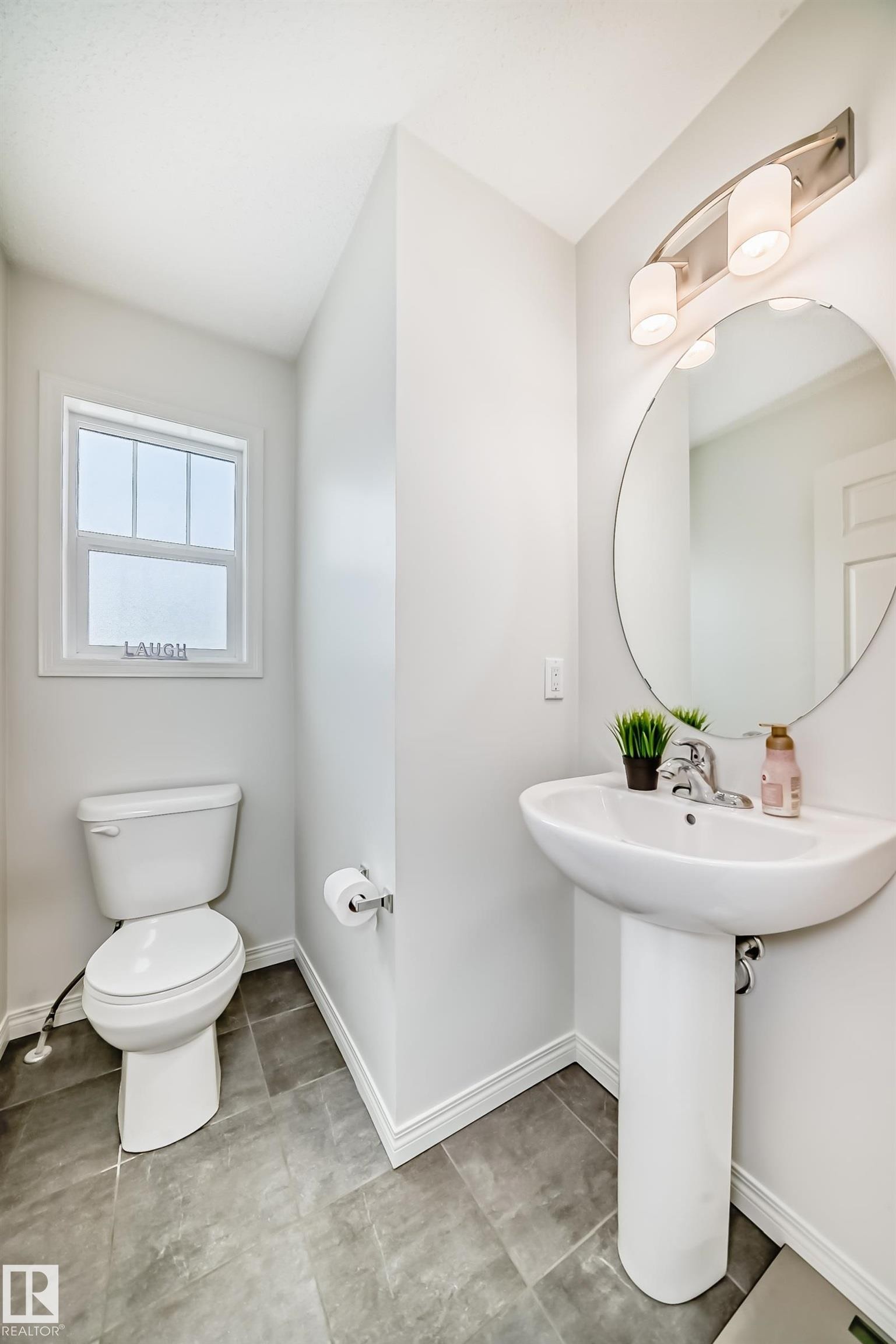 81 3305 Orchards Link Link, Edmonton, AB - Indoor Photo Showing Bathroom