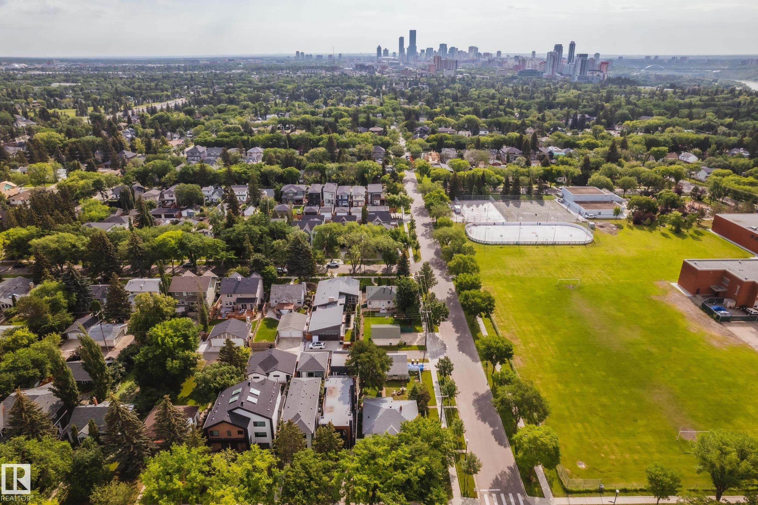10506 137 Street, Edmonton, AB - Outdoor With View