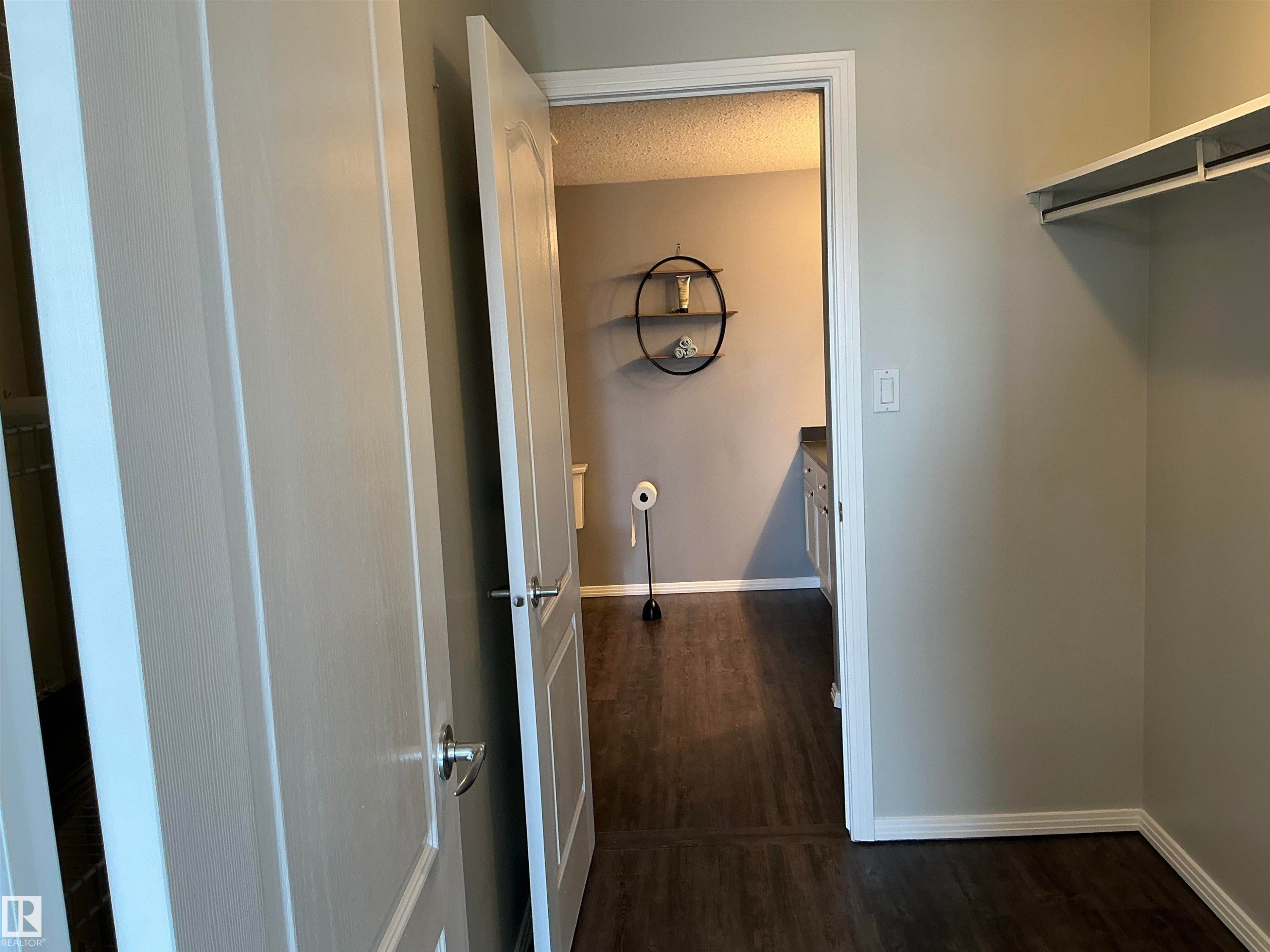 207 592 Hooke Road, Edmonton, AB - Indoor