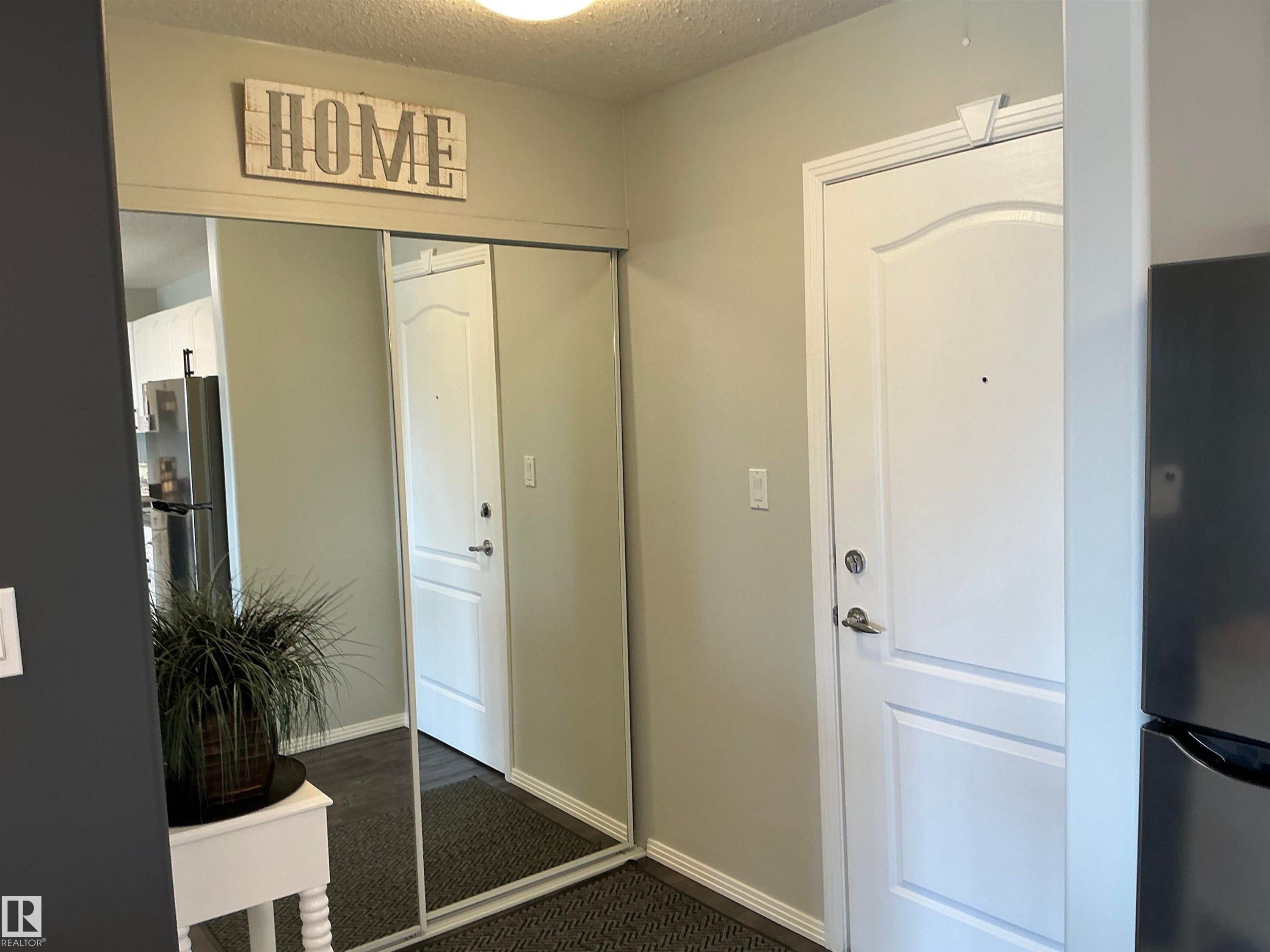 207 592 Hooke Road, Edmonton, AB - Indoor Photo Showing Other Room