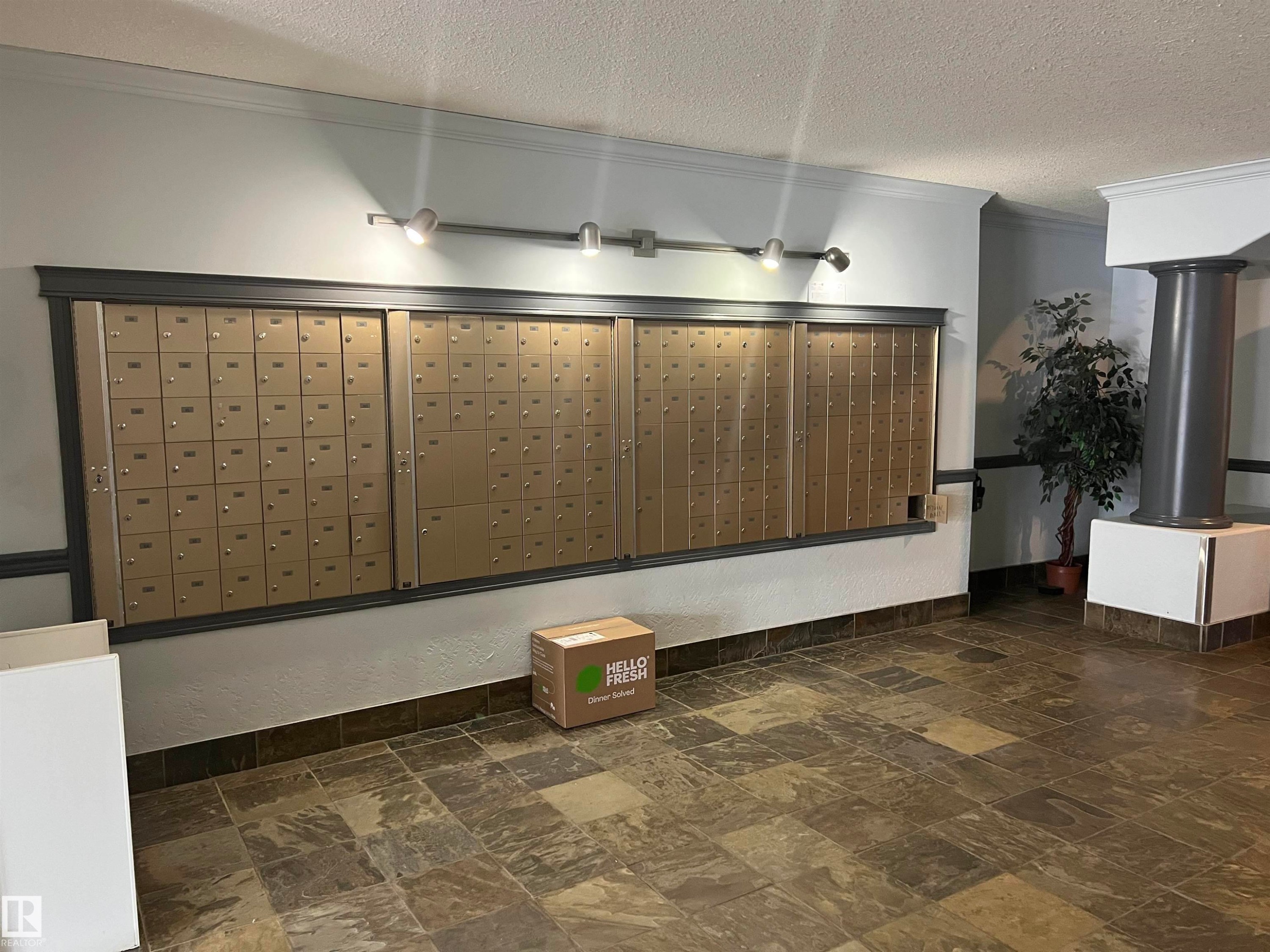 207 592 Hooke Road, Edmonton, AB - Indoor Photo Showing Other Room