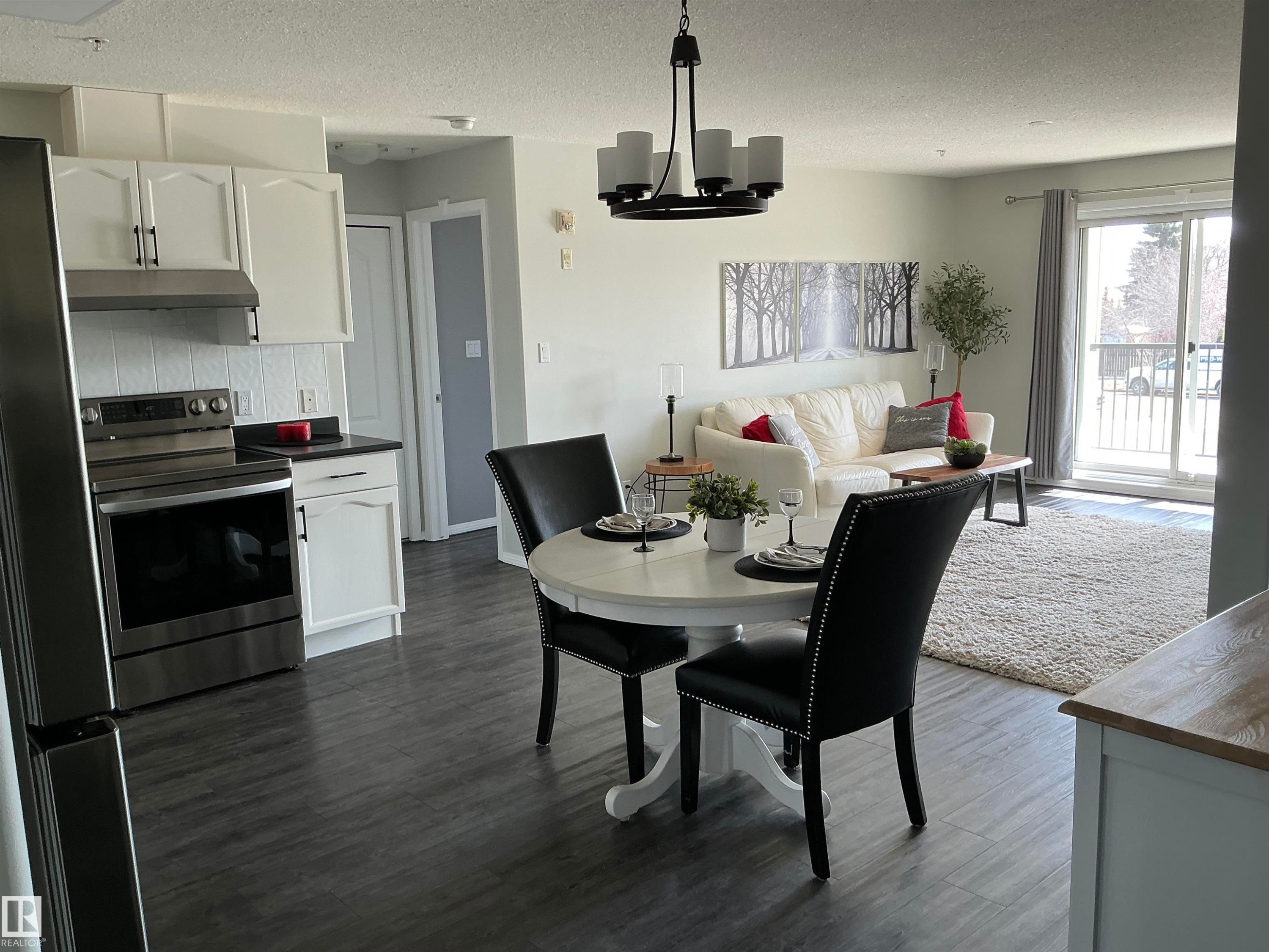 207 592 Hooke Road, Edmonton, AB - Indoor