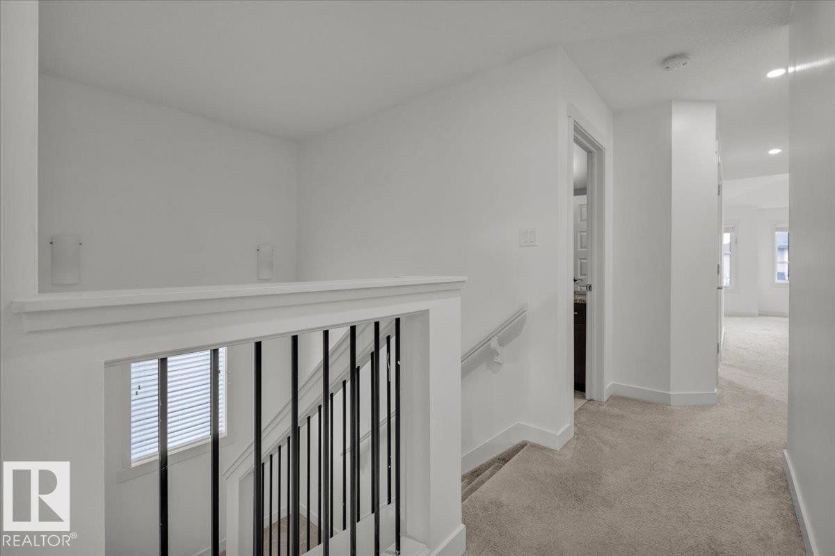 20517 98A Avenue, Edmonton, AB - Indoor Photo Showing Other Room