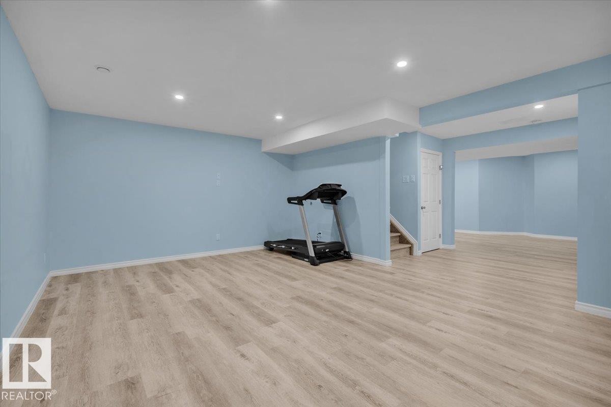 20517 98A Avenue, Edmonton, AB - Indoor