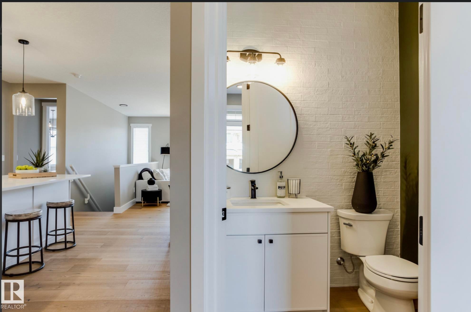 100 Redpoll Wynd, St. Albert, AB - Indoor Photo Showing Bathroom